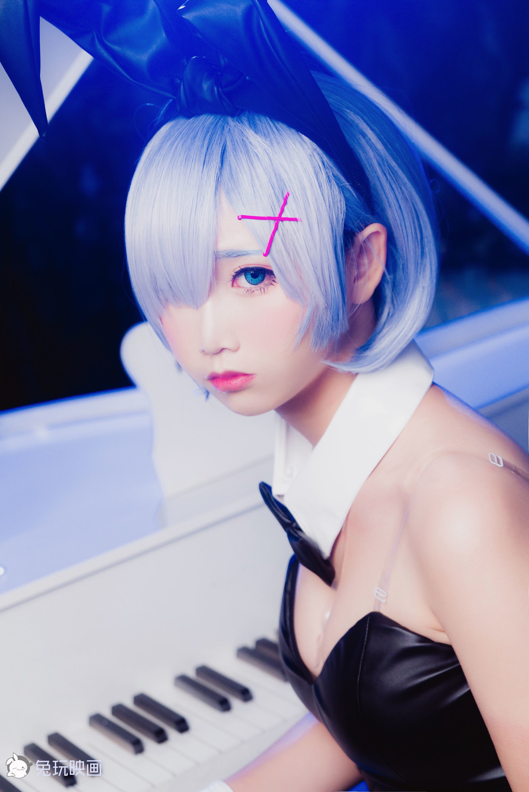 [萝莉COS] 面饼仙儿 – 兔女郎 [52P]