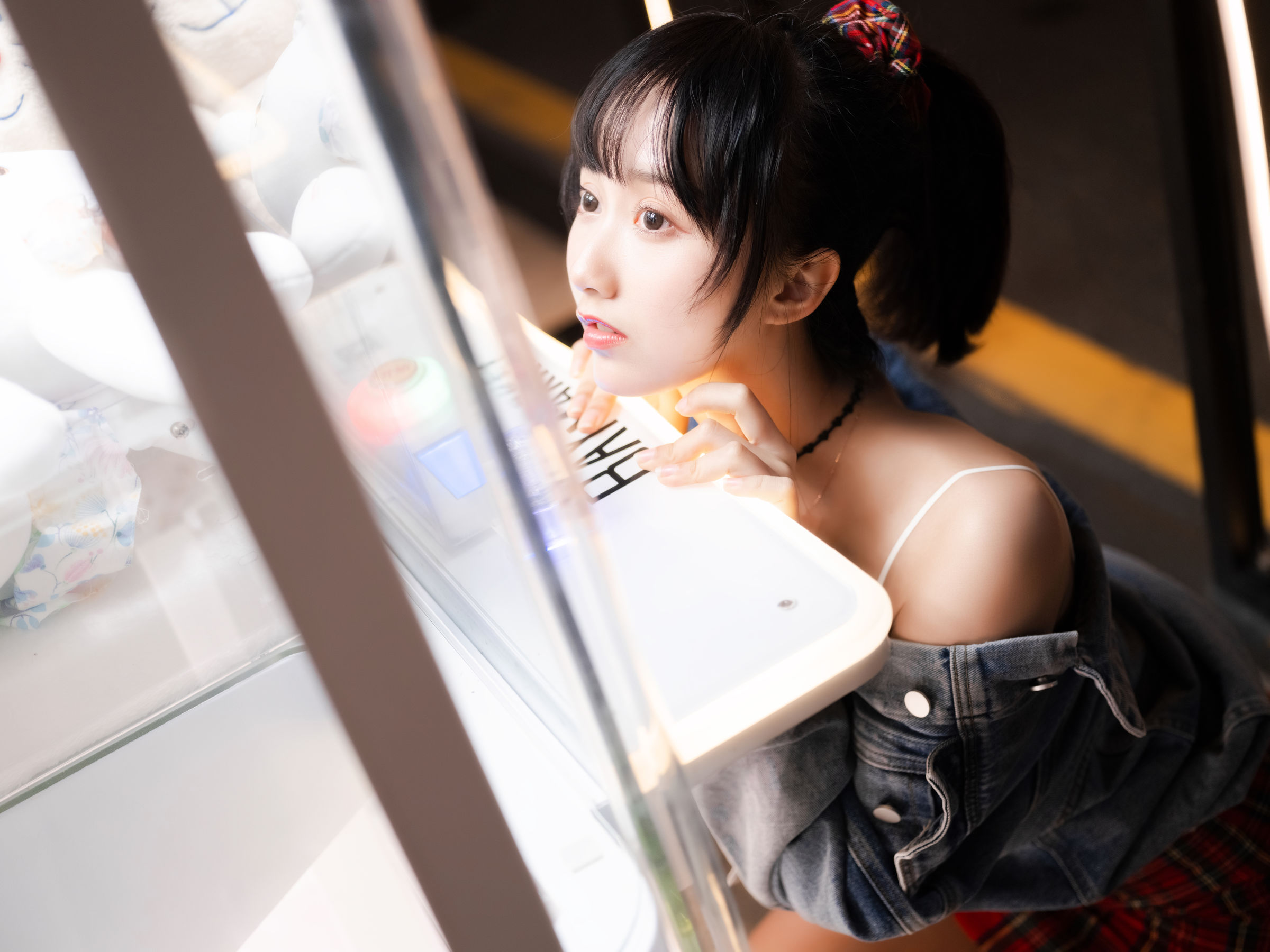 萌系小姐姐木绵绵OwO – 都市夜恋 [26P]