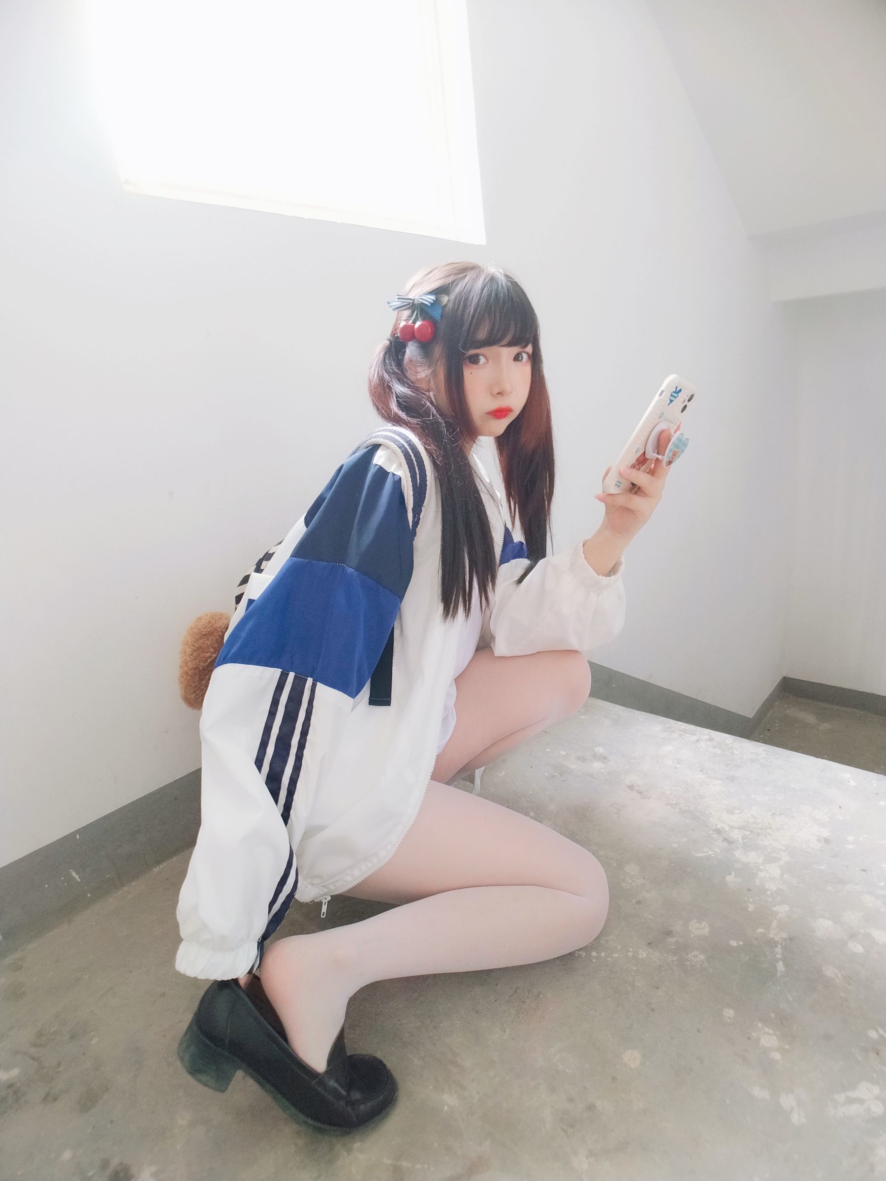 二次元美女古川kagura – 白丝体操运动服 [43P]