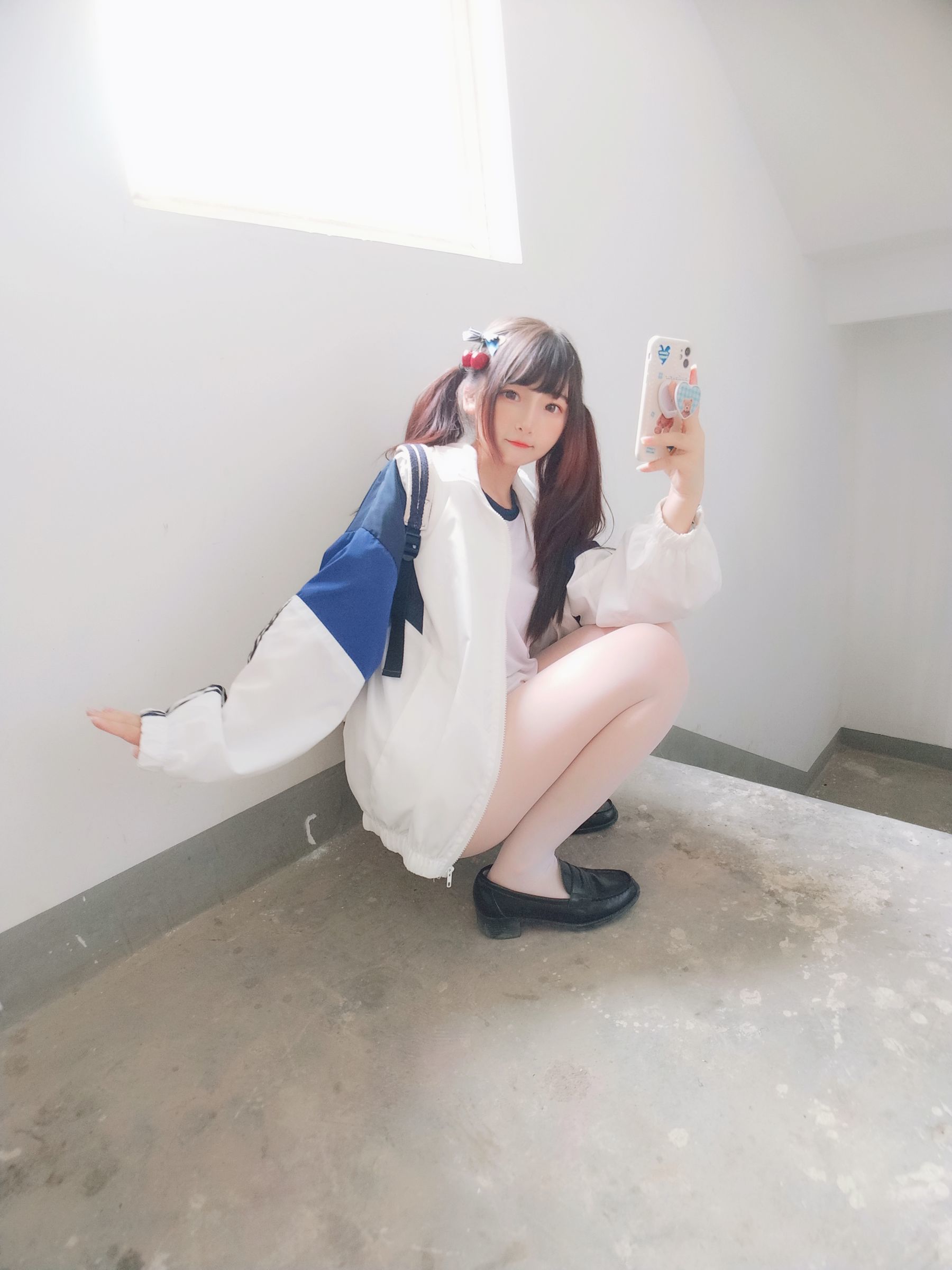 二次元美女古川kagura – 白丝体操运动服 [43P]