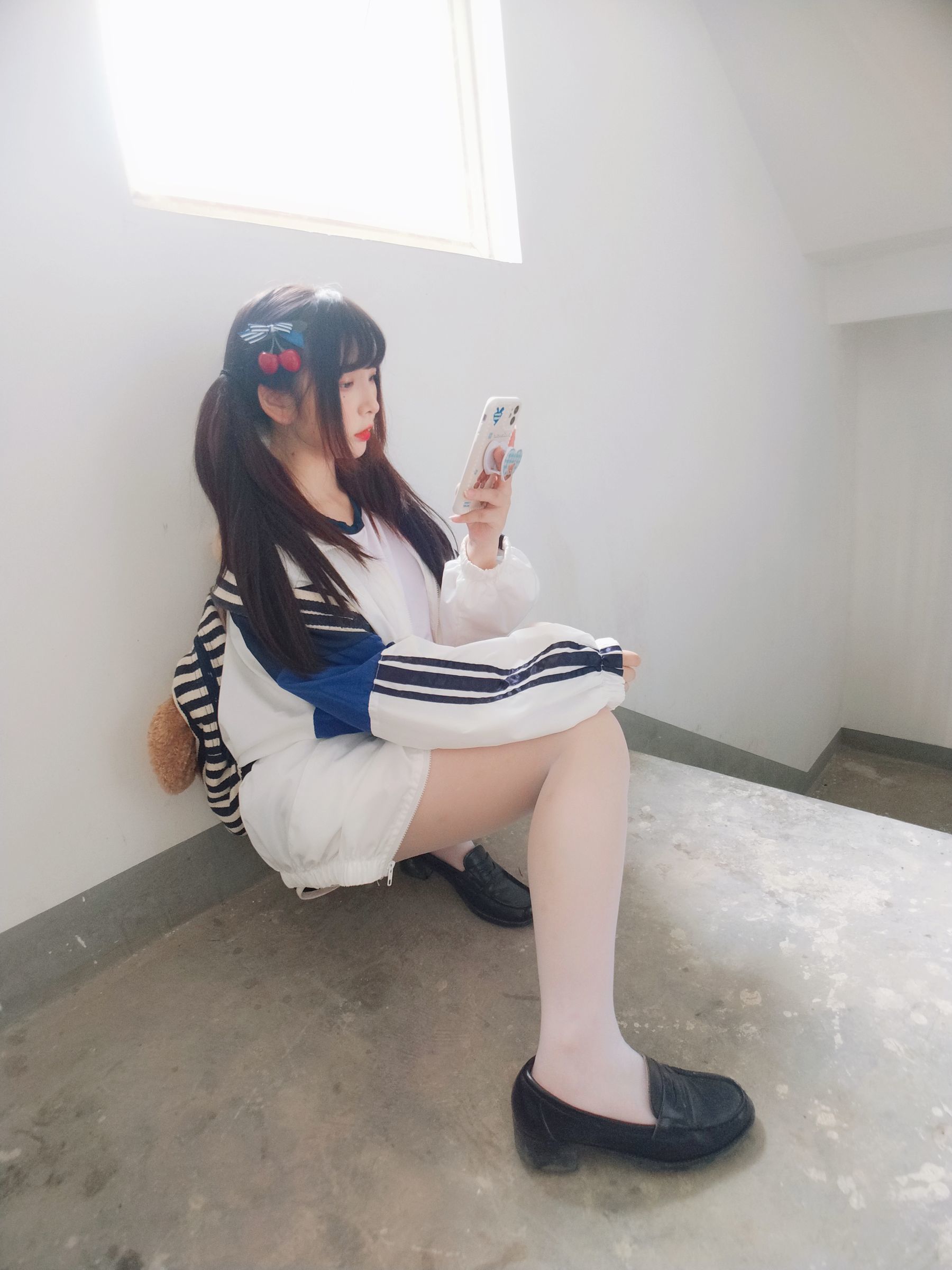 二次元美女古川kagura – 白丝体操运动服 [43P]
