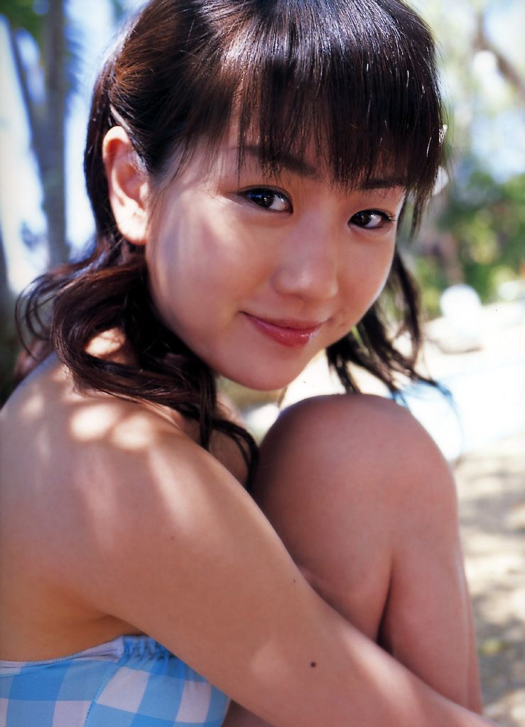 中村知世 《知世初見世》 写真集 撮影 Mouri Mitsuhiro [90P]