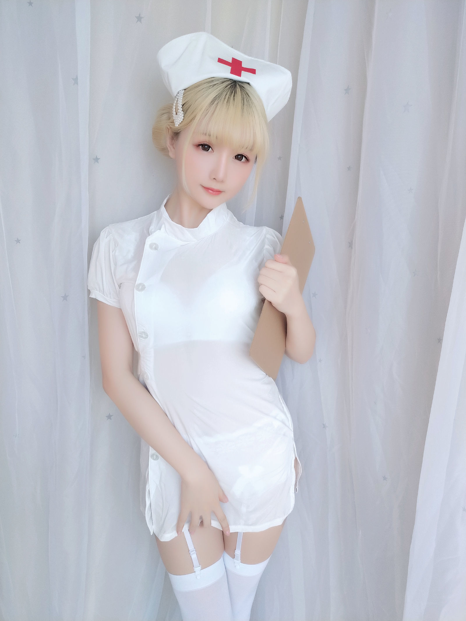 [萝莉COS] 星之迟迟 VOL.17 夜勤病栋 [60P]