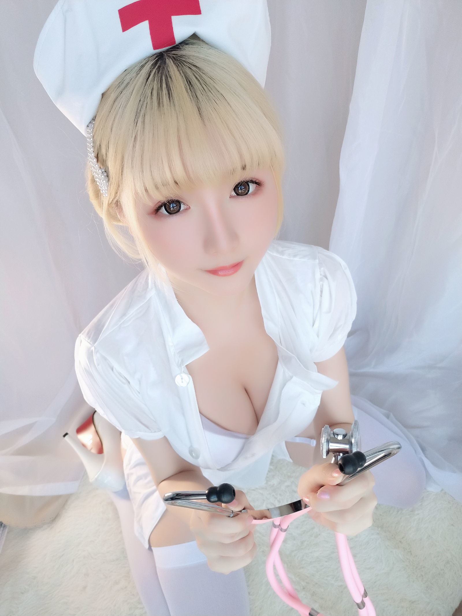 [萝莉COS] 星之迟迟 VOL.17 夜勤病栋 [60P]