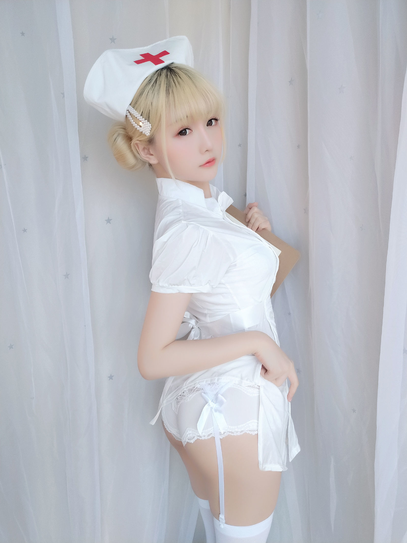 [萝莉COS] 星之迟迟 VOL.17 夜勤病栋 [60P]