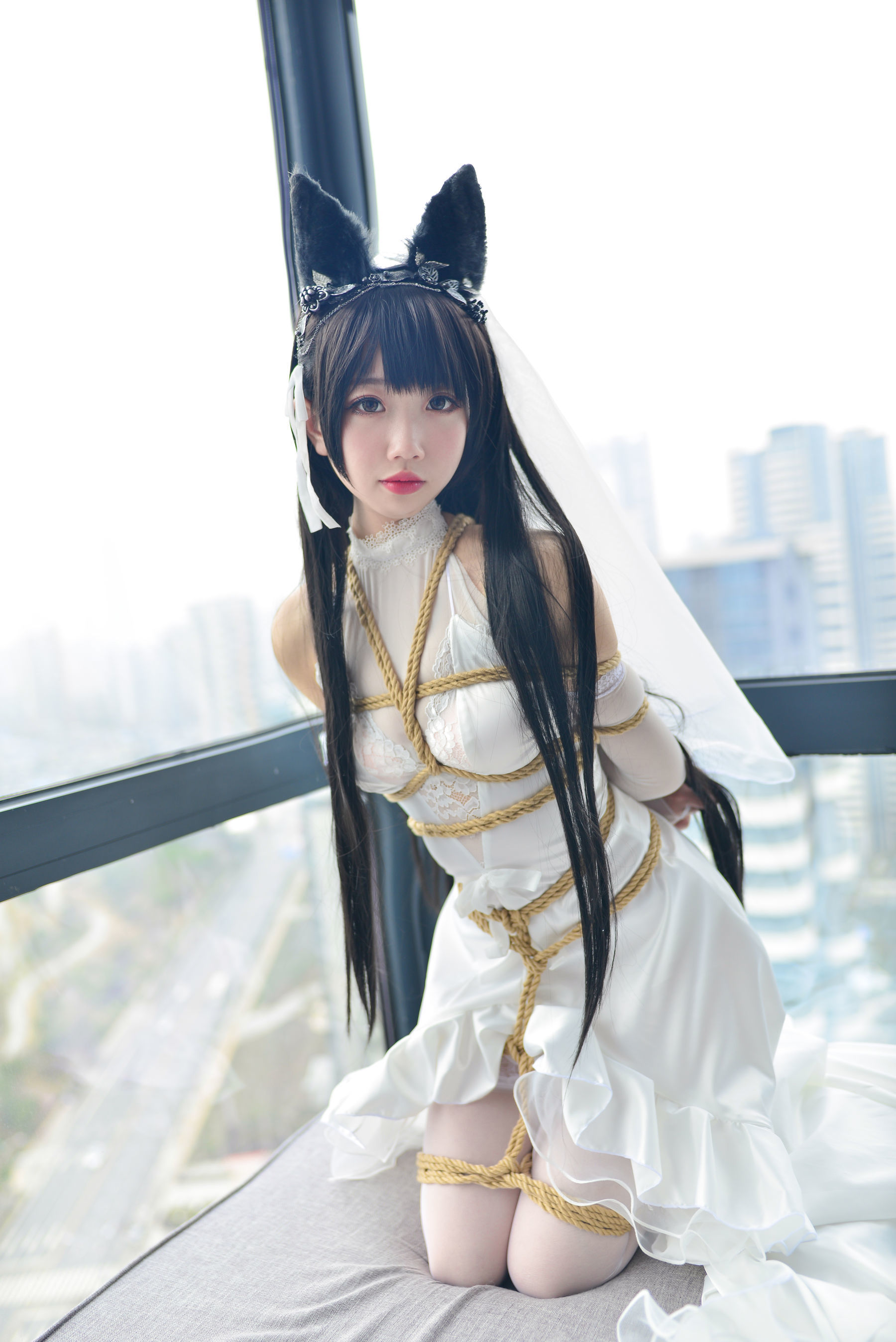 [萝莉COS] 雪琪 – 爱宕婚纱 [38P]