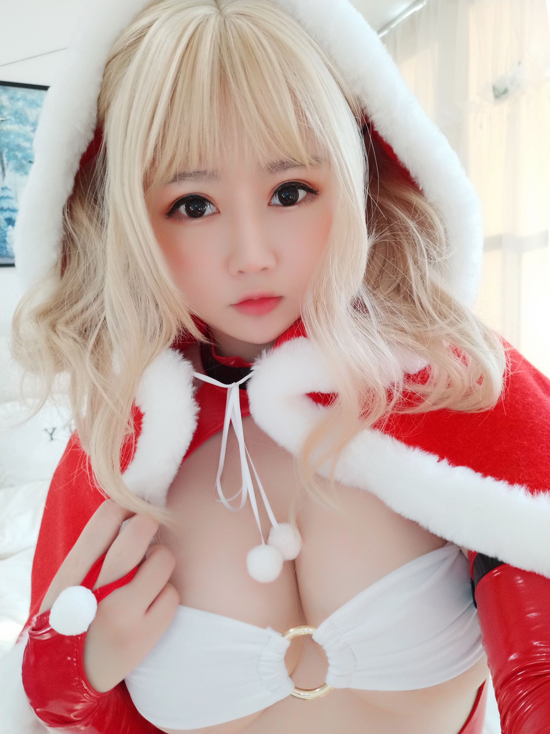 蜜桃少女是依酱呀 雪夜锦礼 [29P]