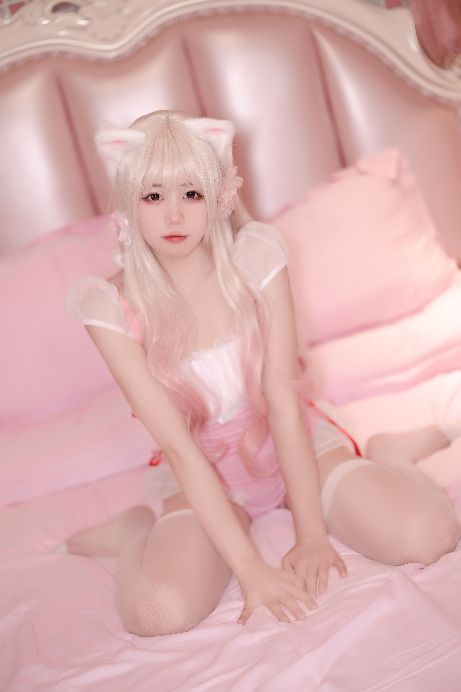 咬一口兔娘 – 甜蜜暴击 [25P]