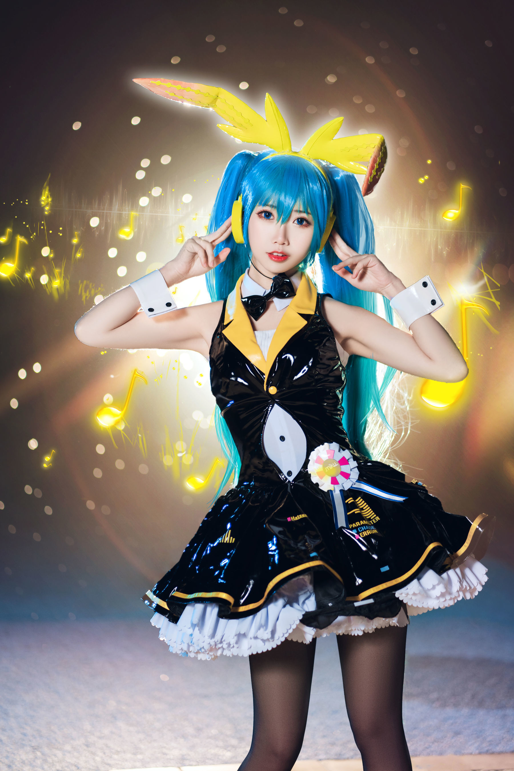 [萝莉COS] 面饼仙儿 – 初音Miku [19P]