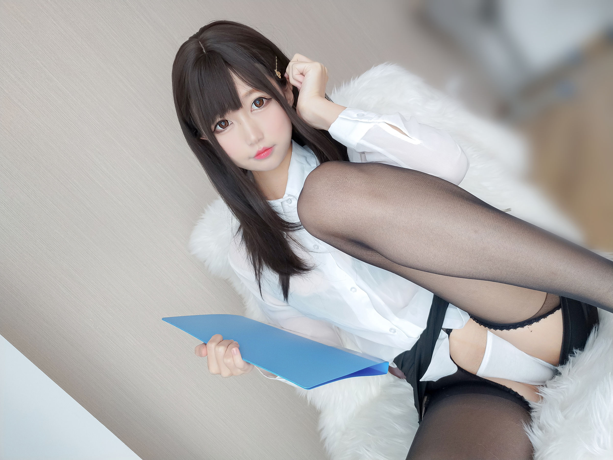 NAGISA魔物喵 – 黑丝OL [31P]