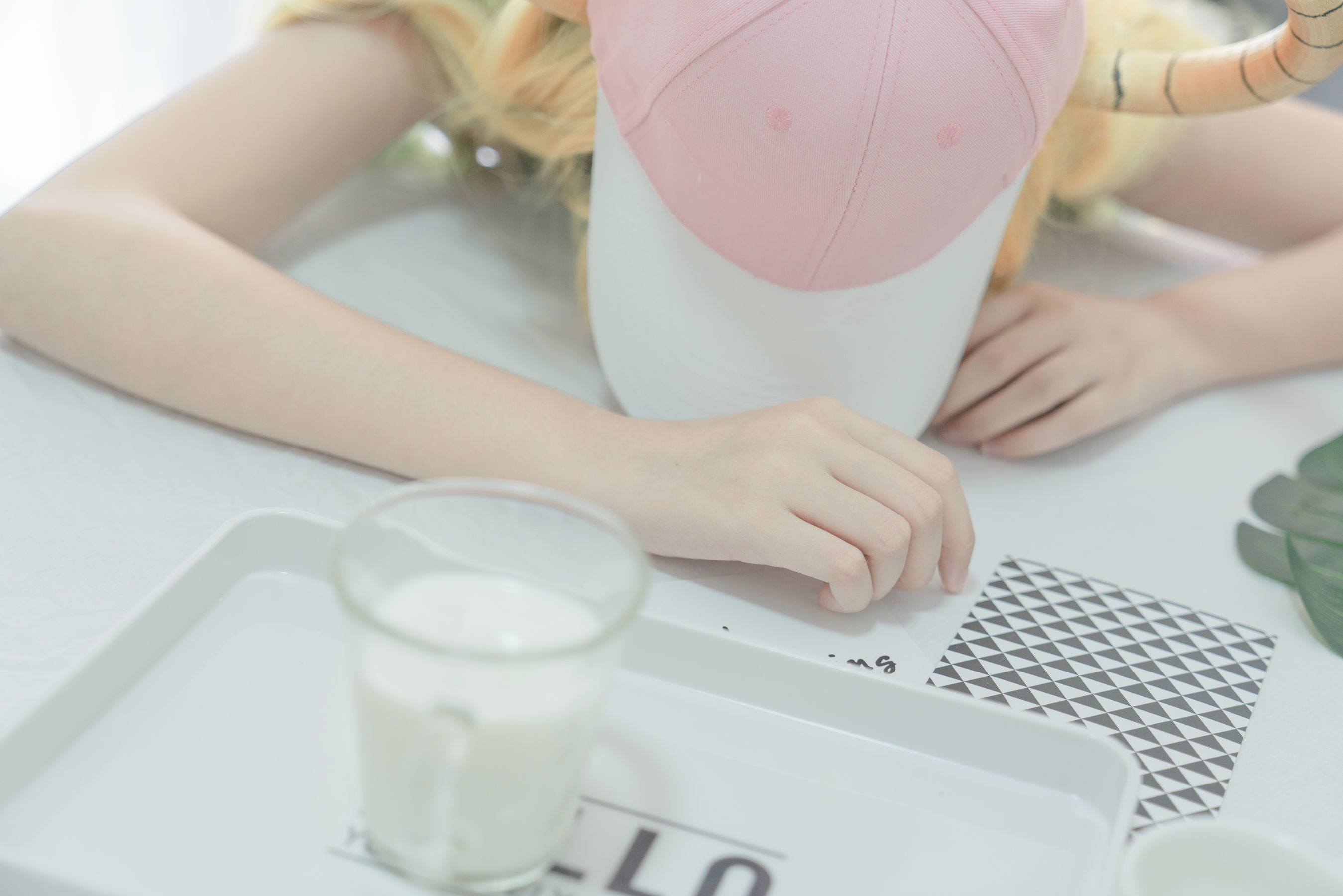 [Cosplay写真] 塔塔_Lo1iTa – 一号写真本 [40P]