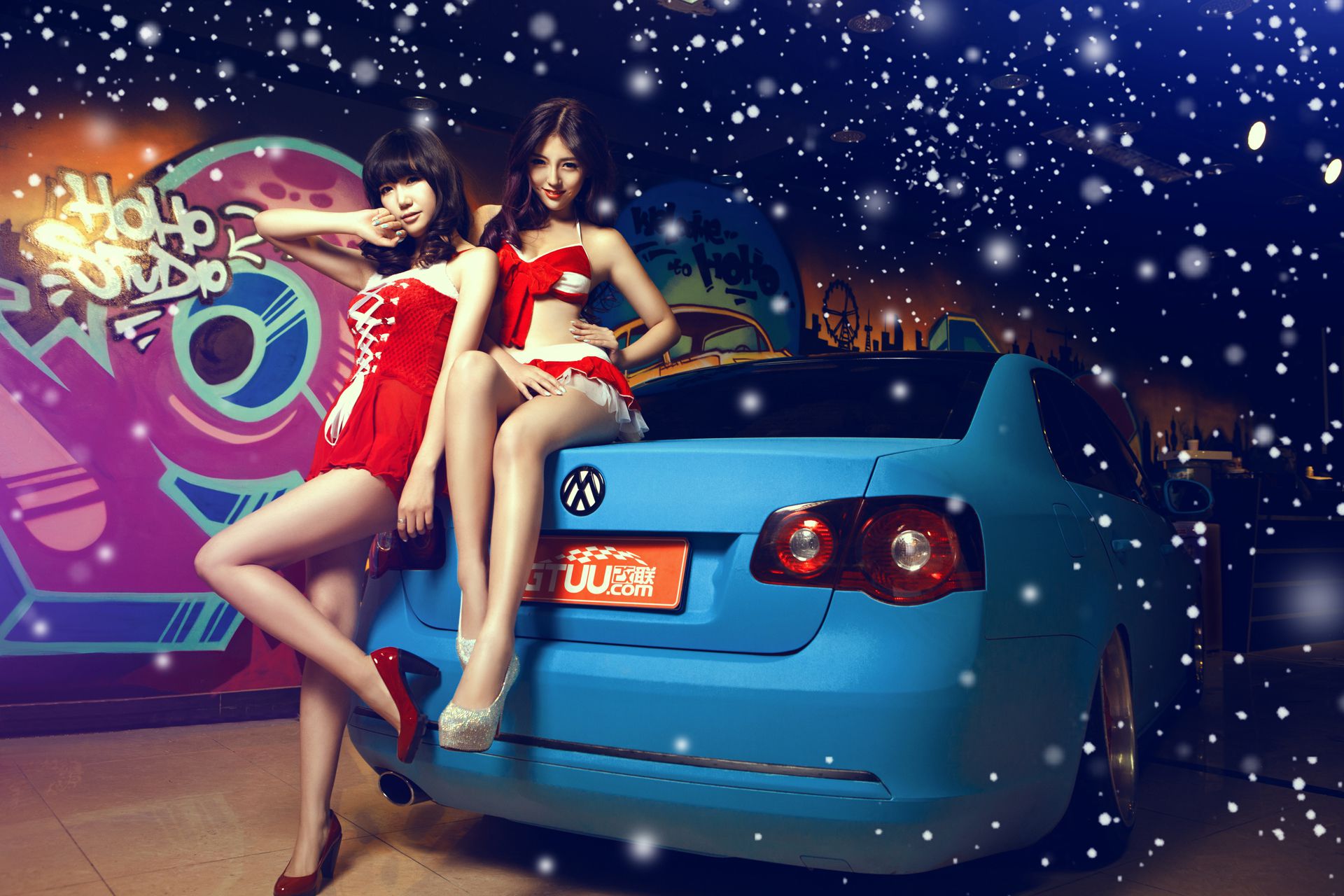 甜美可爱姐妹花 – 圣诞香车魅影图片合集 [14P]