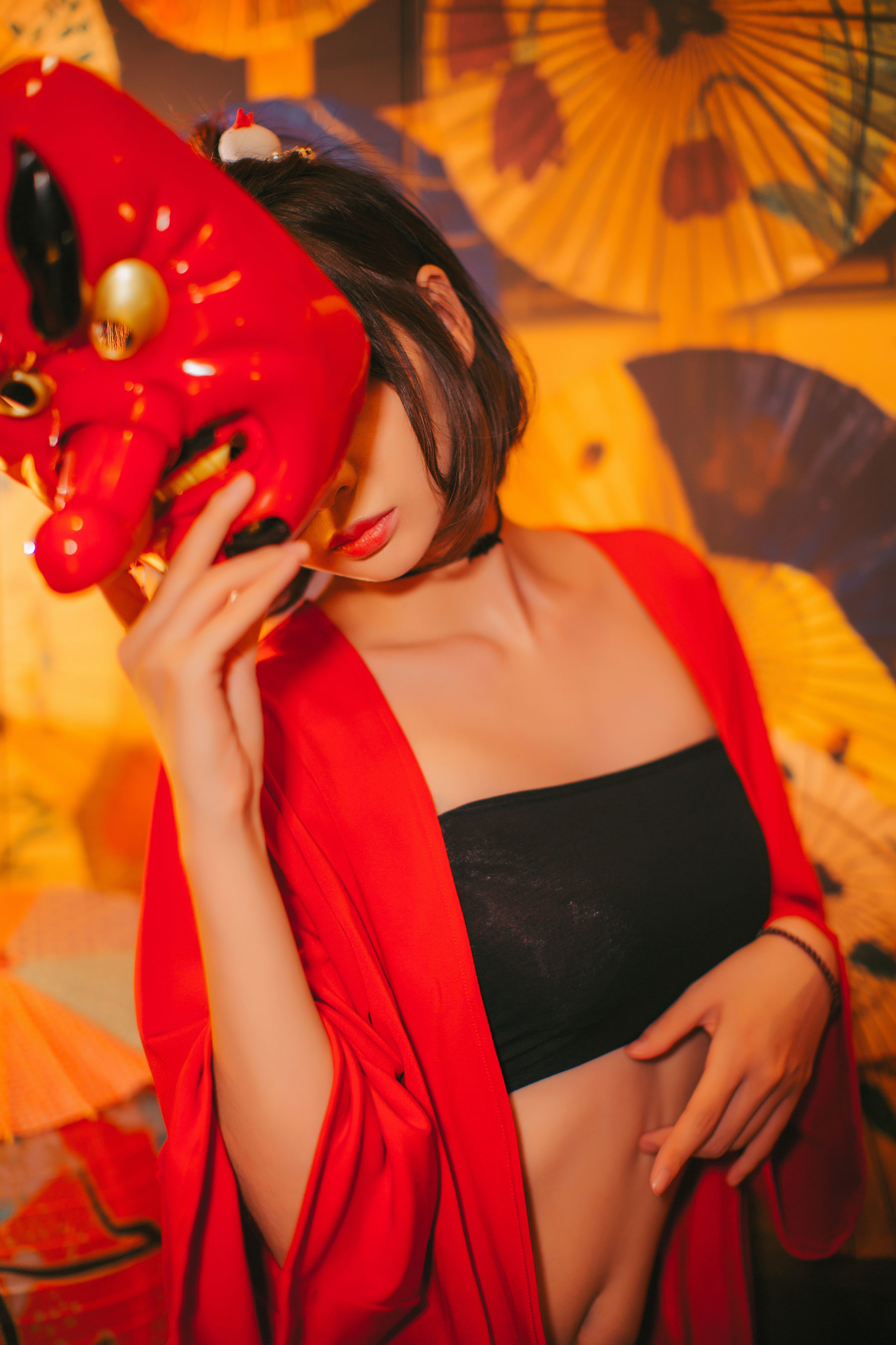 疯猫ss 红色羽衣 [15P]