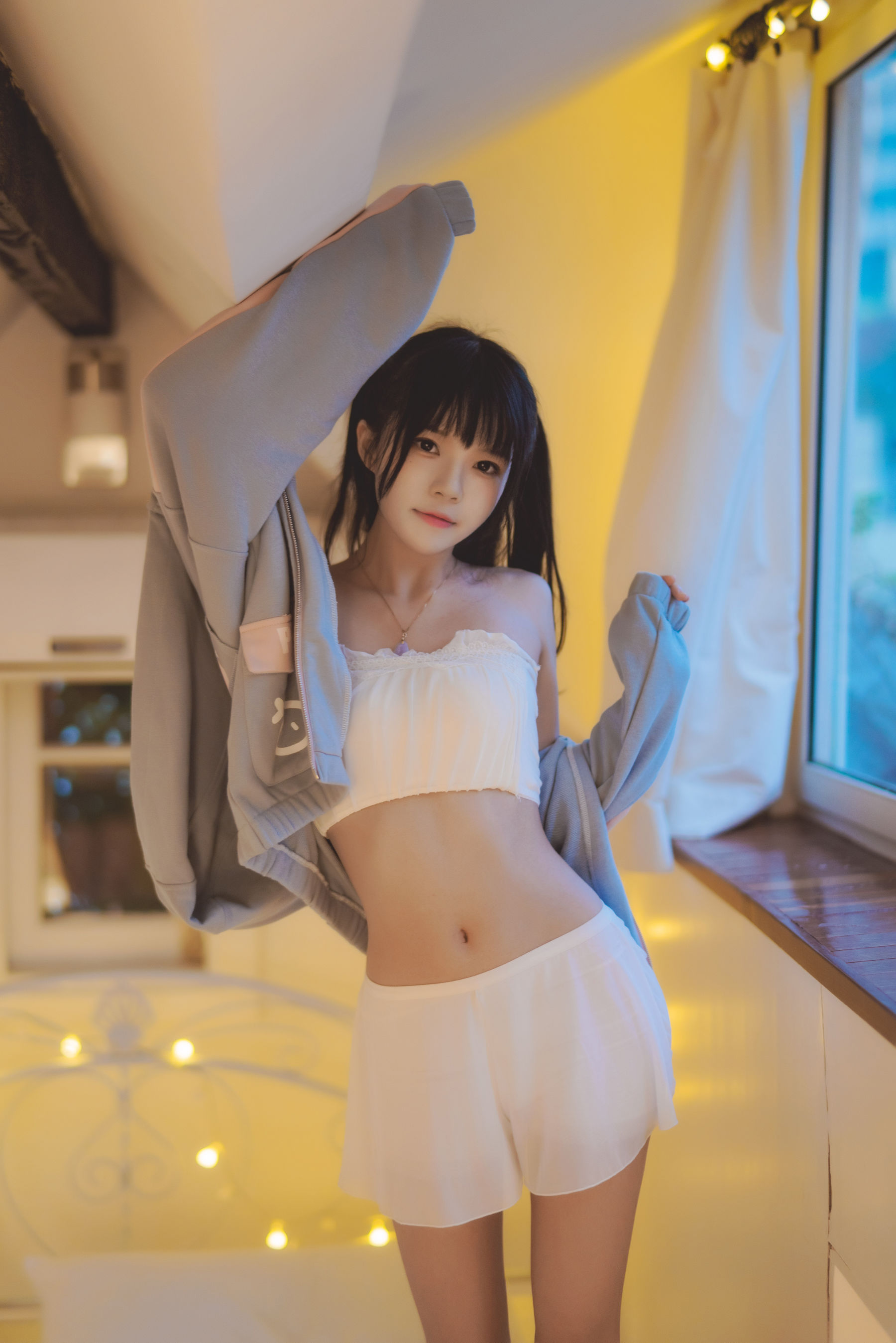 桜桃喵 – 碎星 [19P]