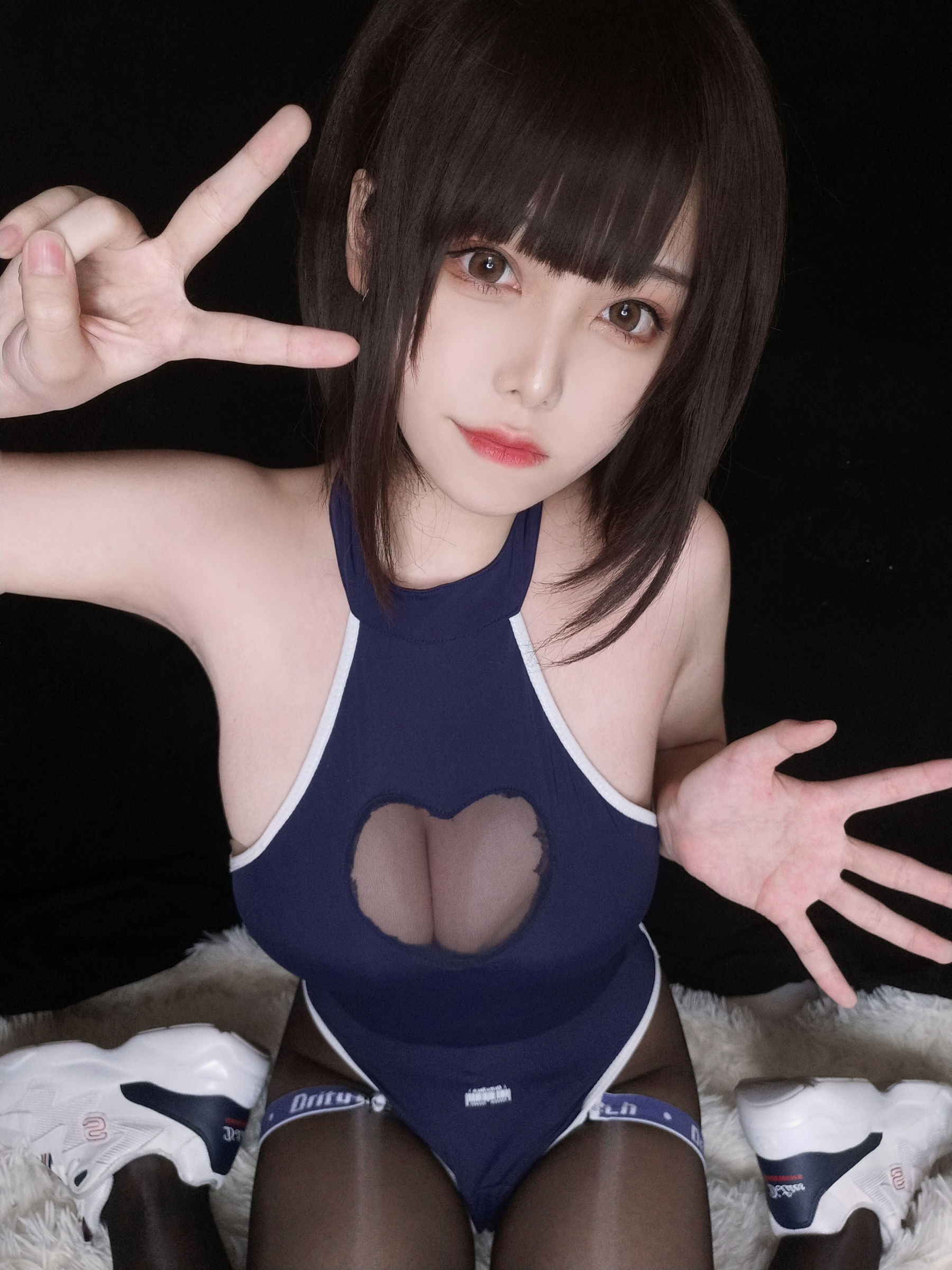 萌系小姐姐蜜汁猫裘 – 水着 [34P]