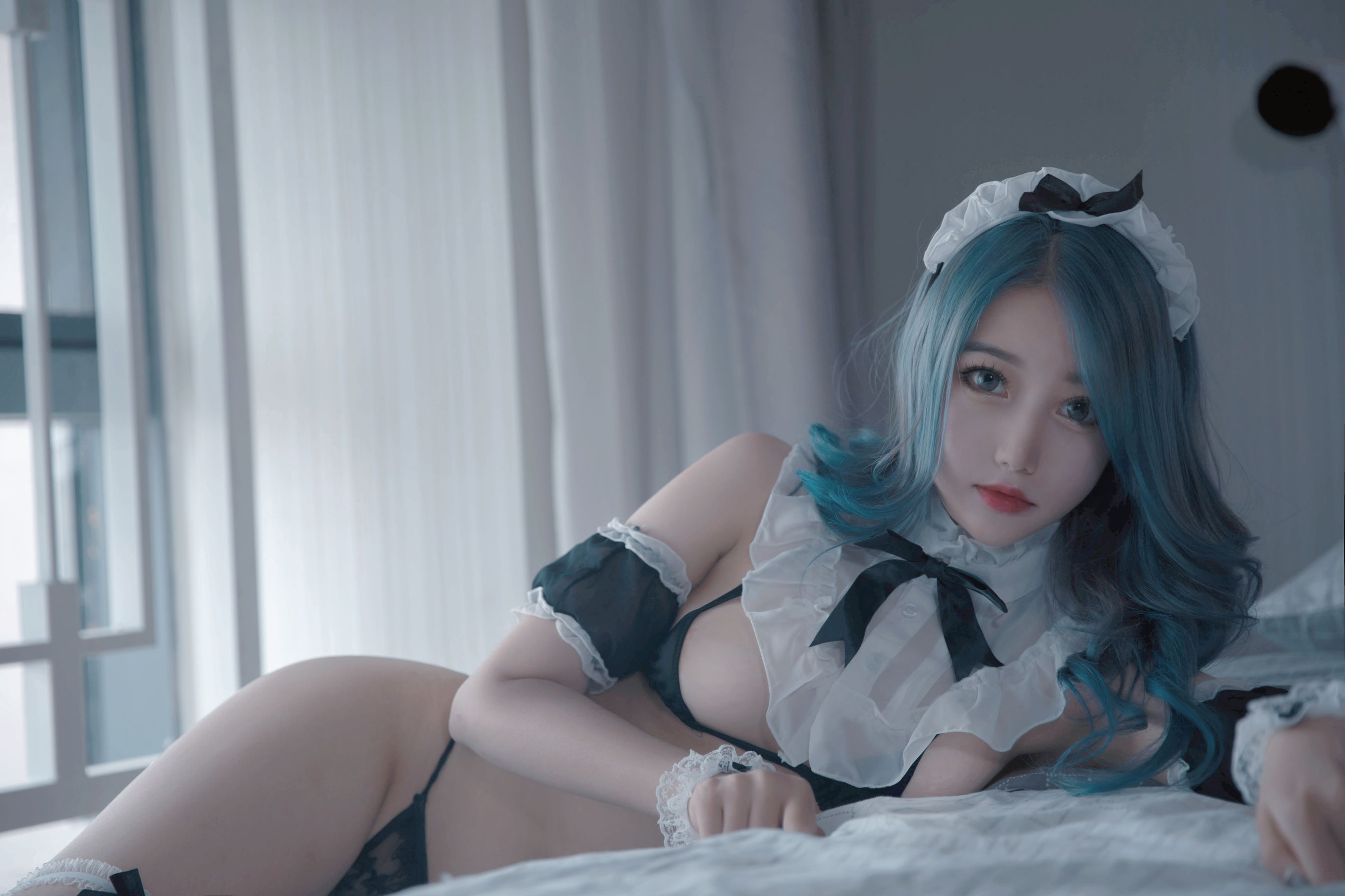 eloise软软 – 三点与黑丝 [30P]