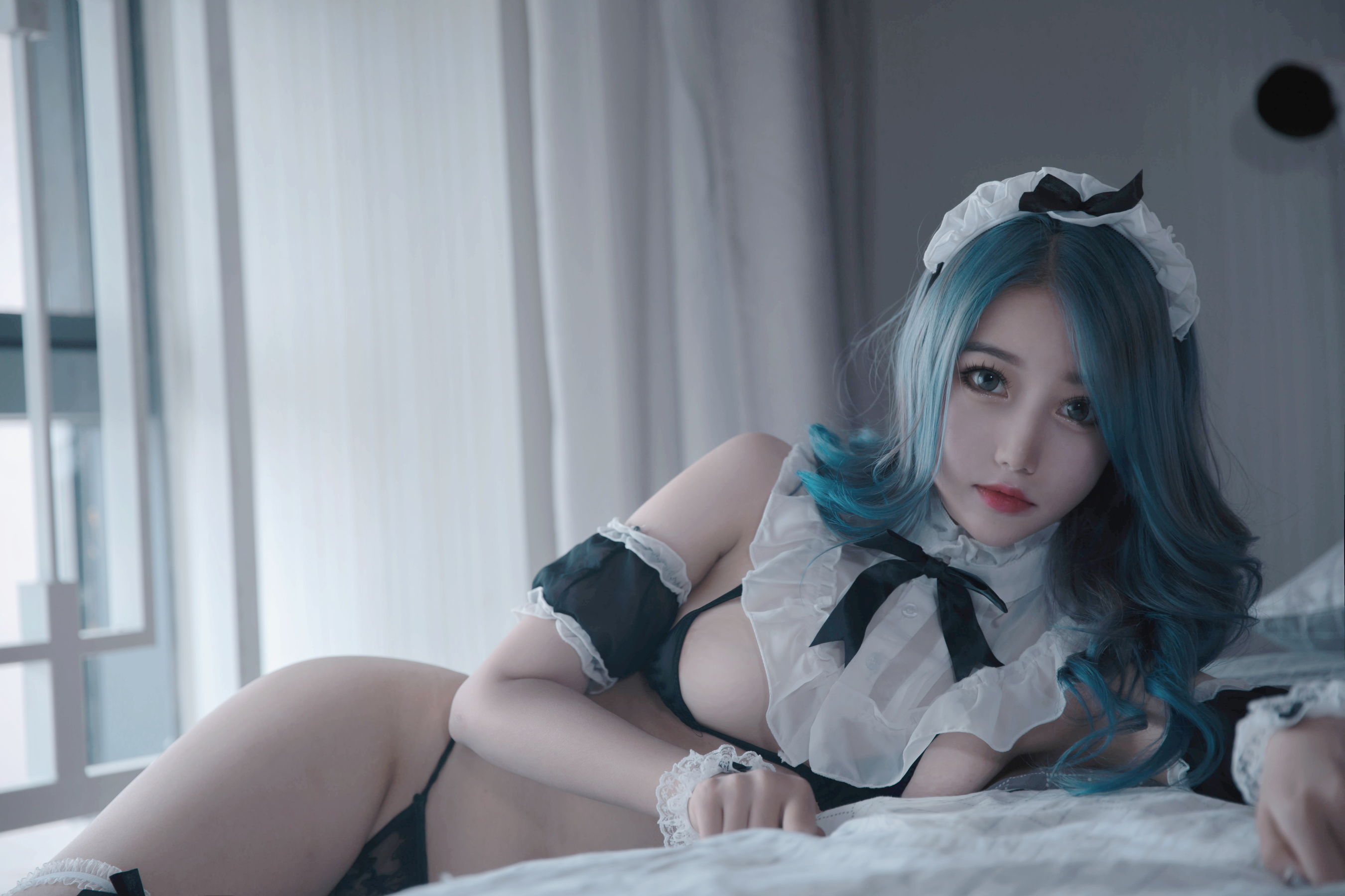 eloise软软 – 三点与黑丝 [30P]