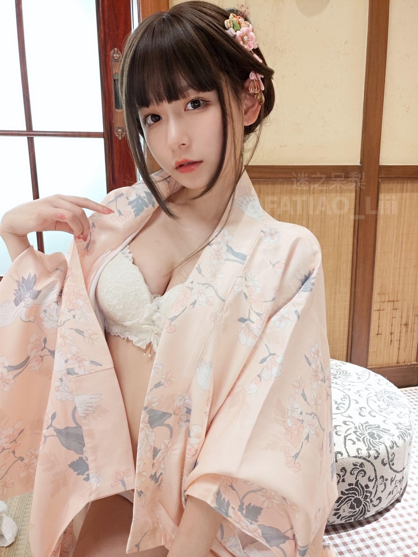迷之呆梨(发条少女)[fantia] – ピンクの着物 [22P]