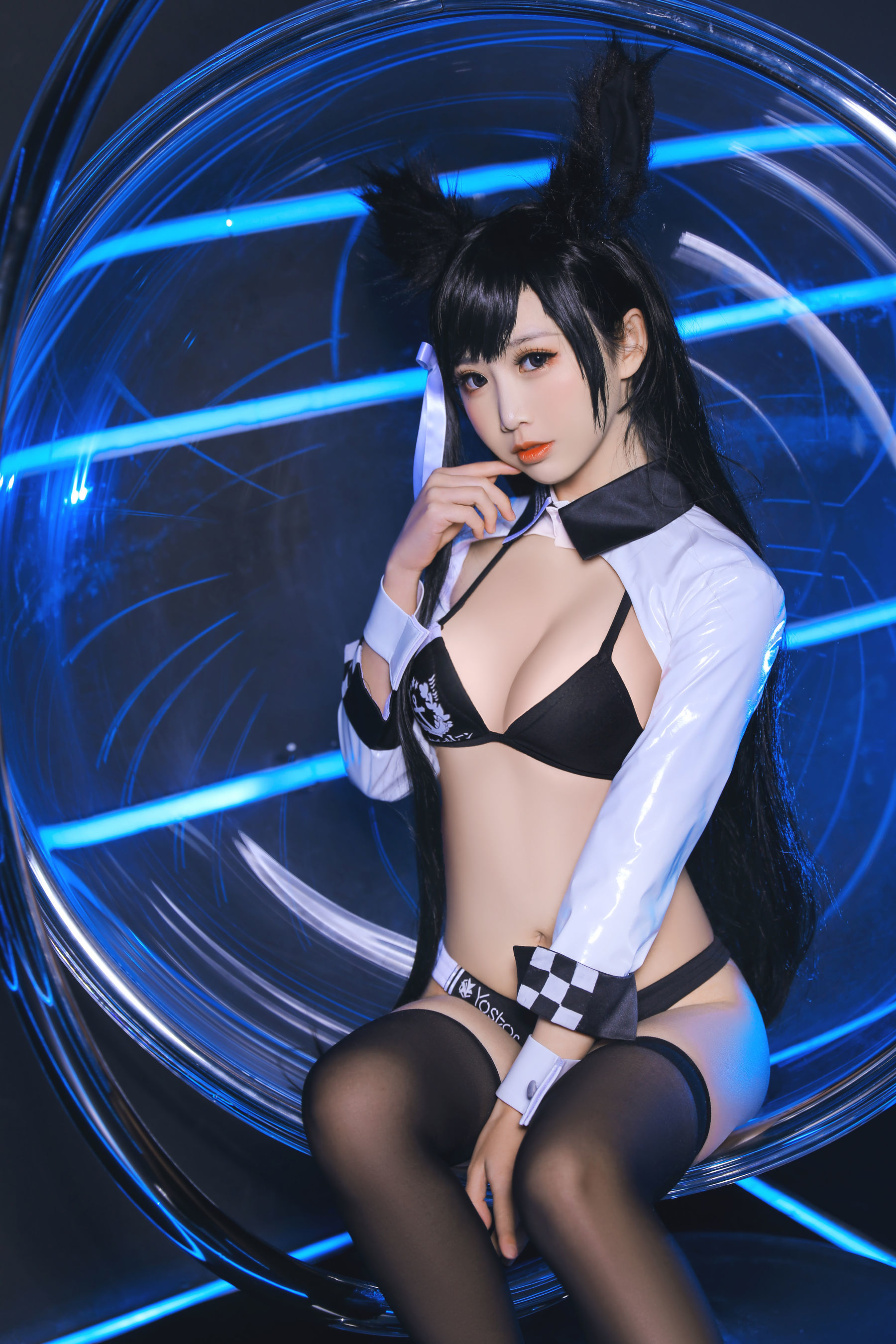 [萝莉COS] 面饼仙儿 – 爱宕赛车娘 [17P]