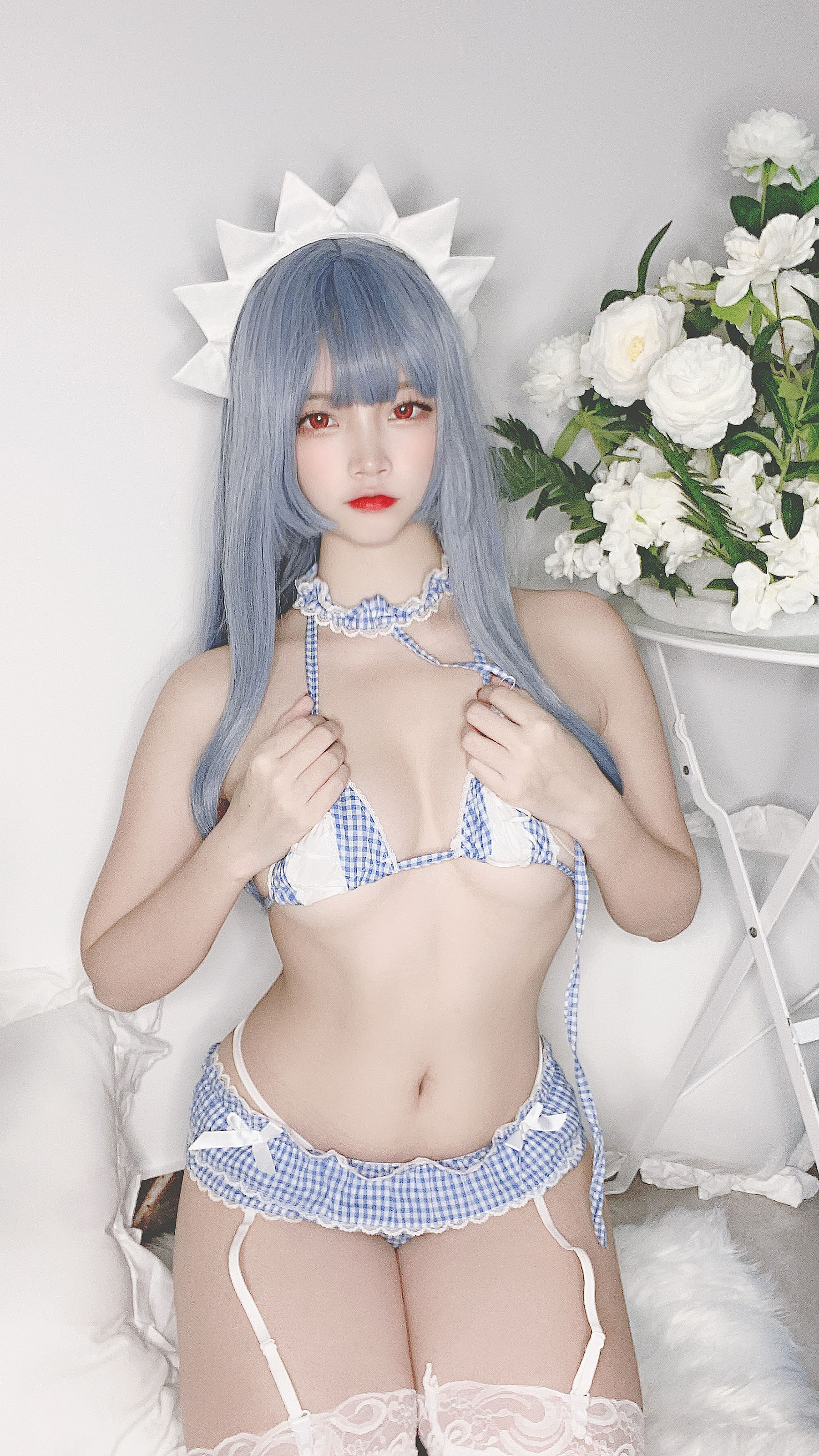人气Coser二佐Nisa – 蓝格比基尼女仆 [40P]