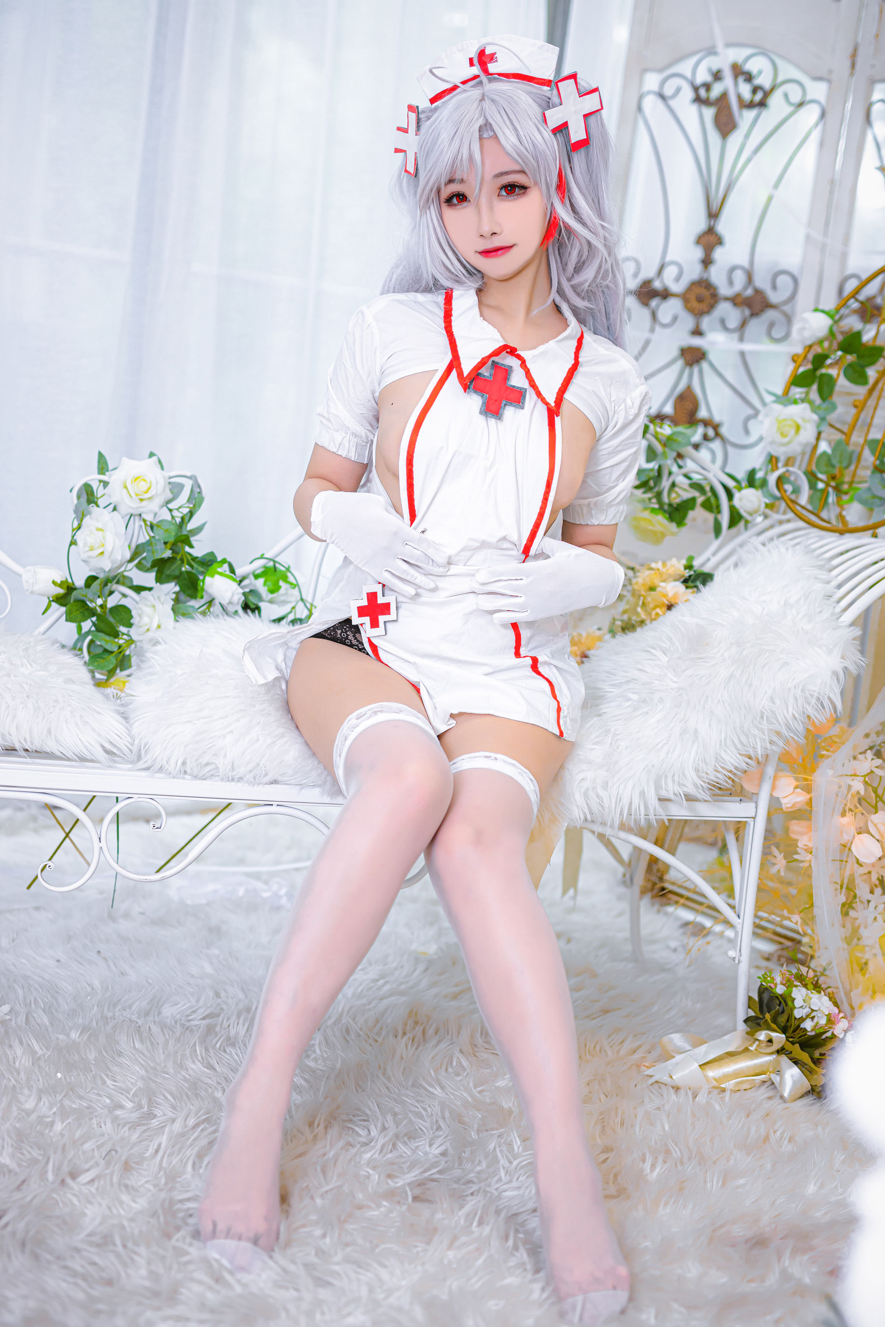微博妹子Momoko葵葵 – 欧根之护士 [21P]