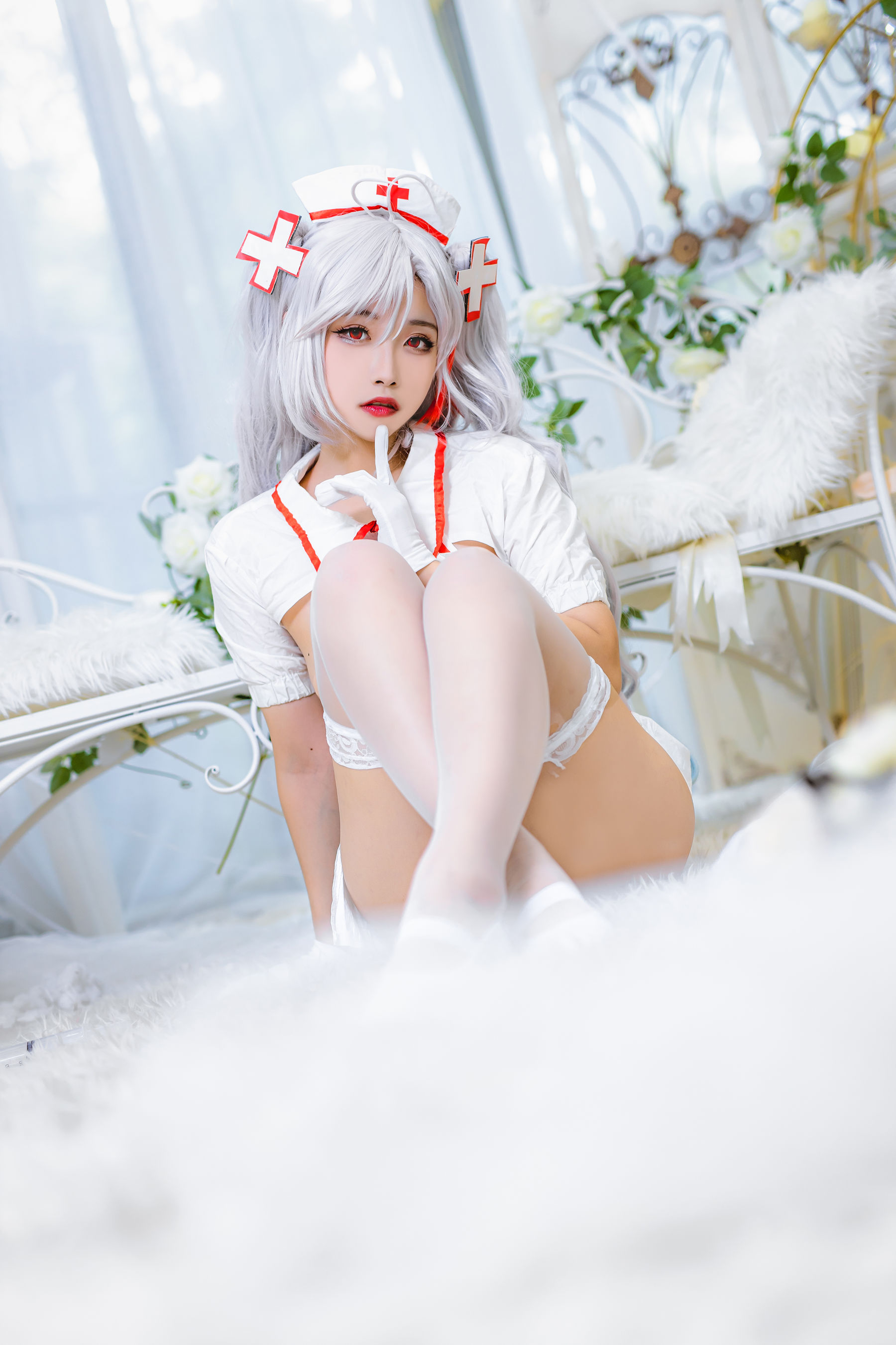 微博妹子Momoko葵葵 – 欧根之护士 [21P]