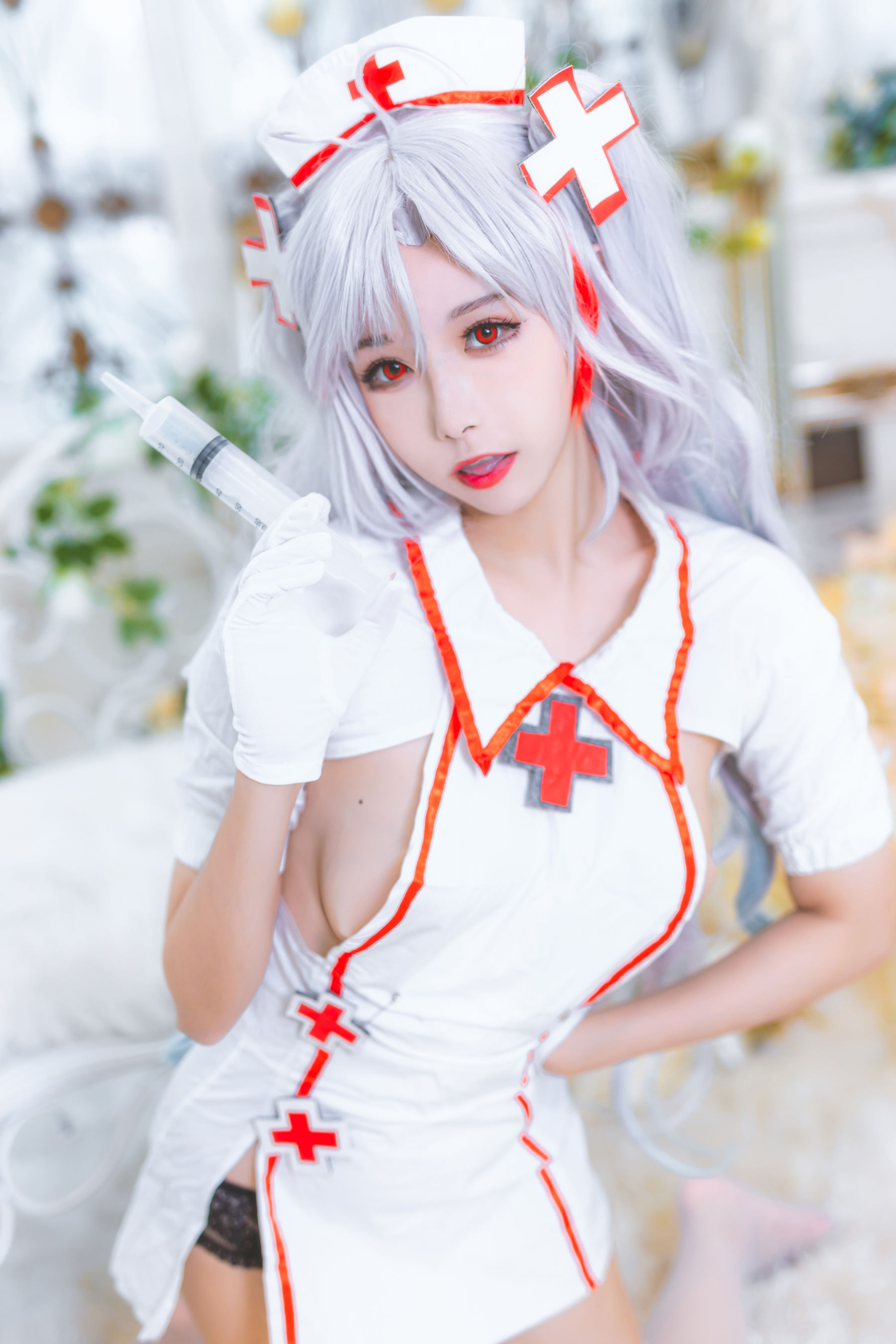 微博妹子Momoko葵葵 – 欧根之护士 [21P]
