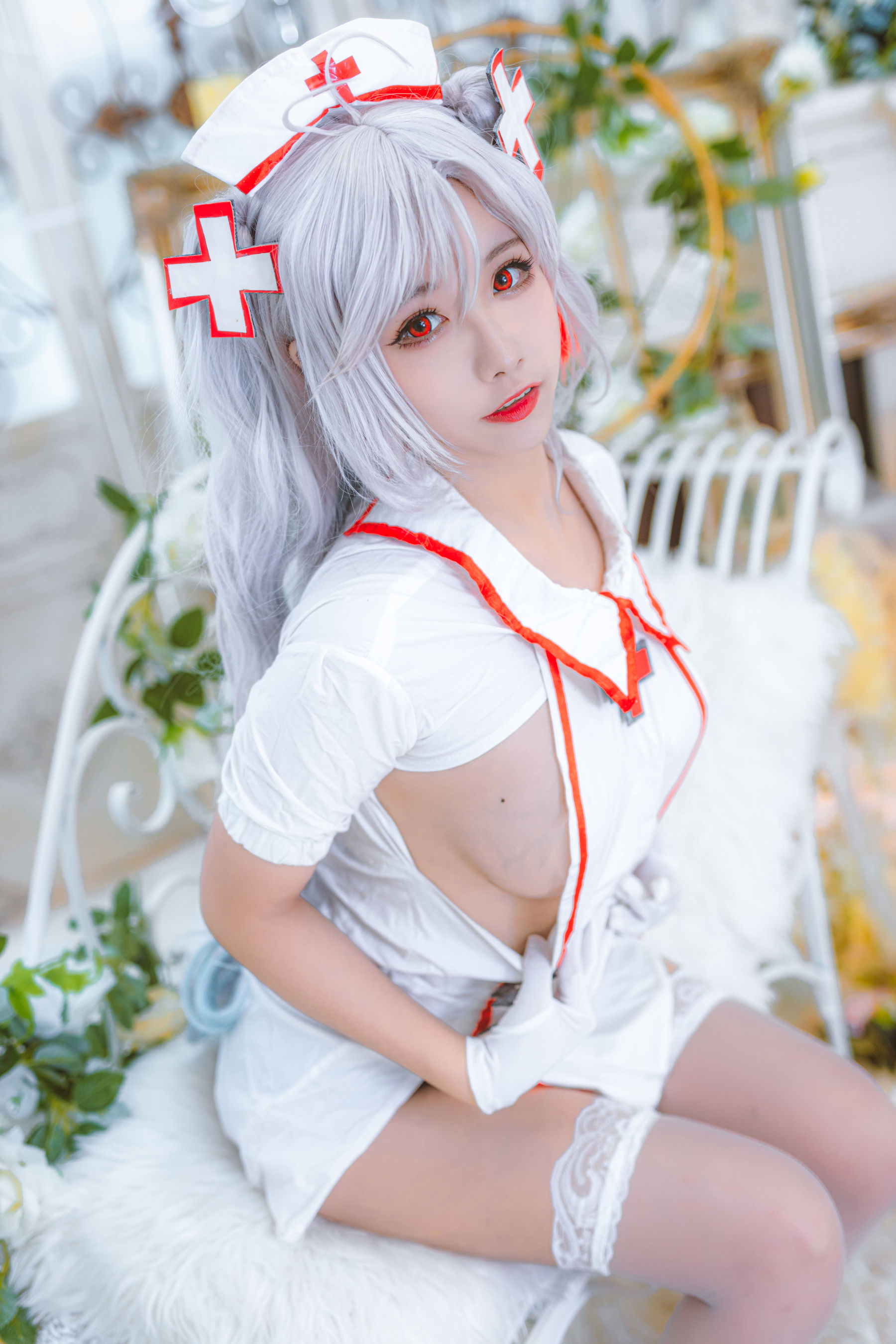 微博妹子Momoko葵葵 – 欧根之护士 [21P]
