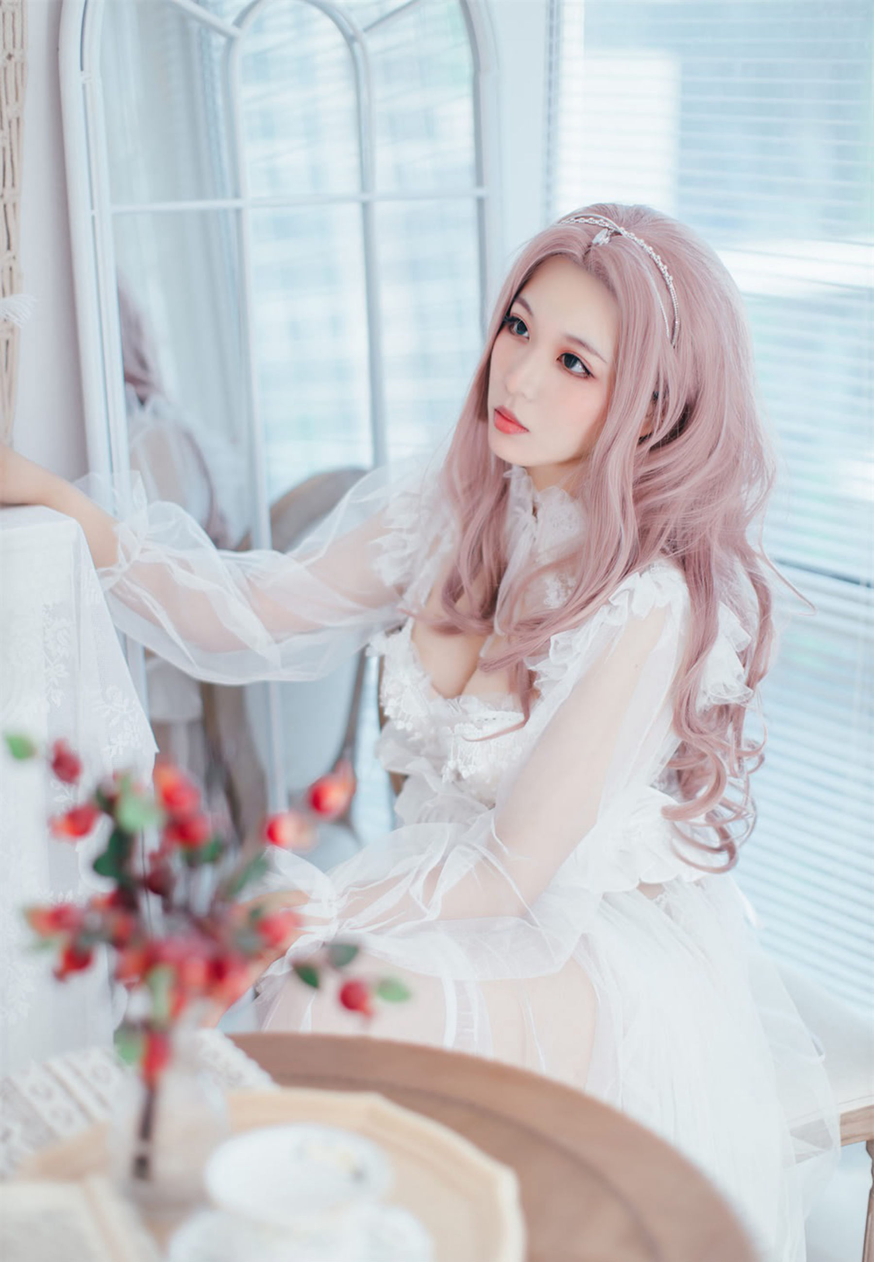 轩萧学姐 – 花嫁 [32P]