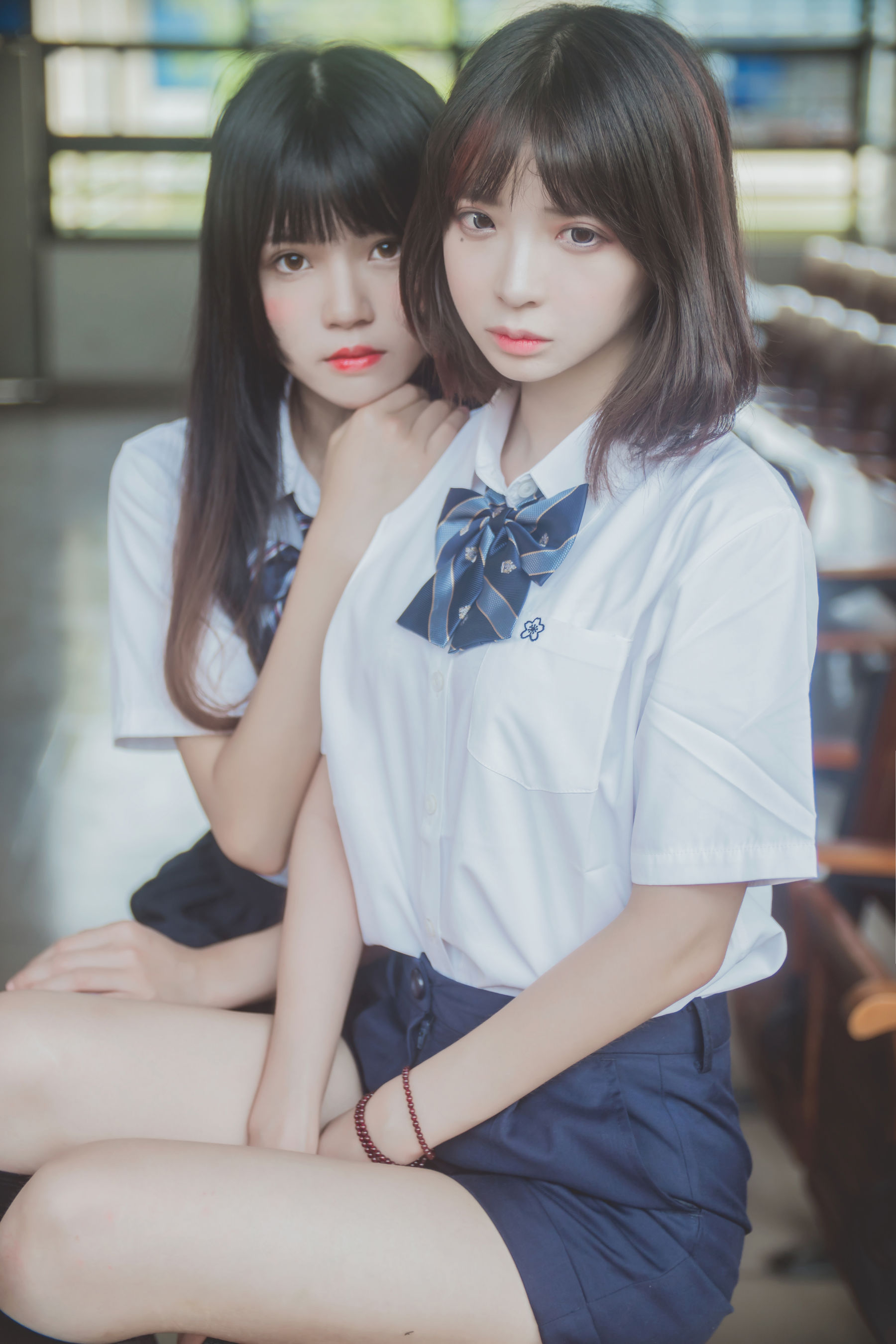 [萝莉COS] 桜桃喵&疯猫ss《JK百合》 [43P]
