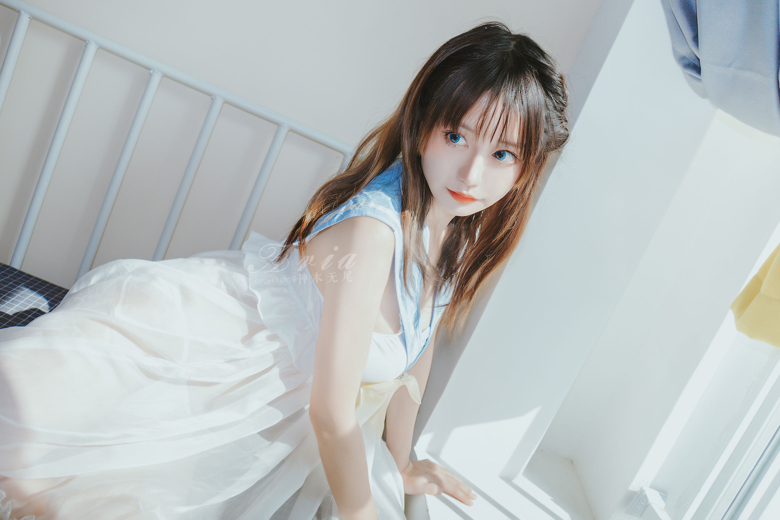 神本无尾_Aria – 蓝色睡裙 [9P]