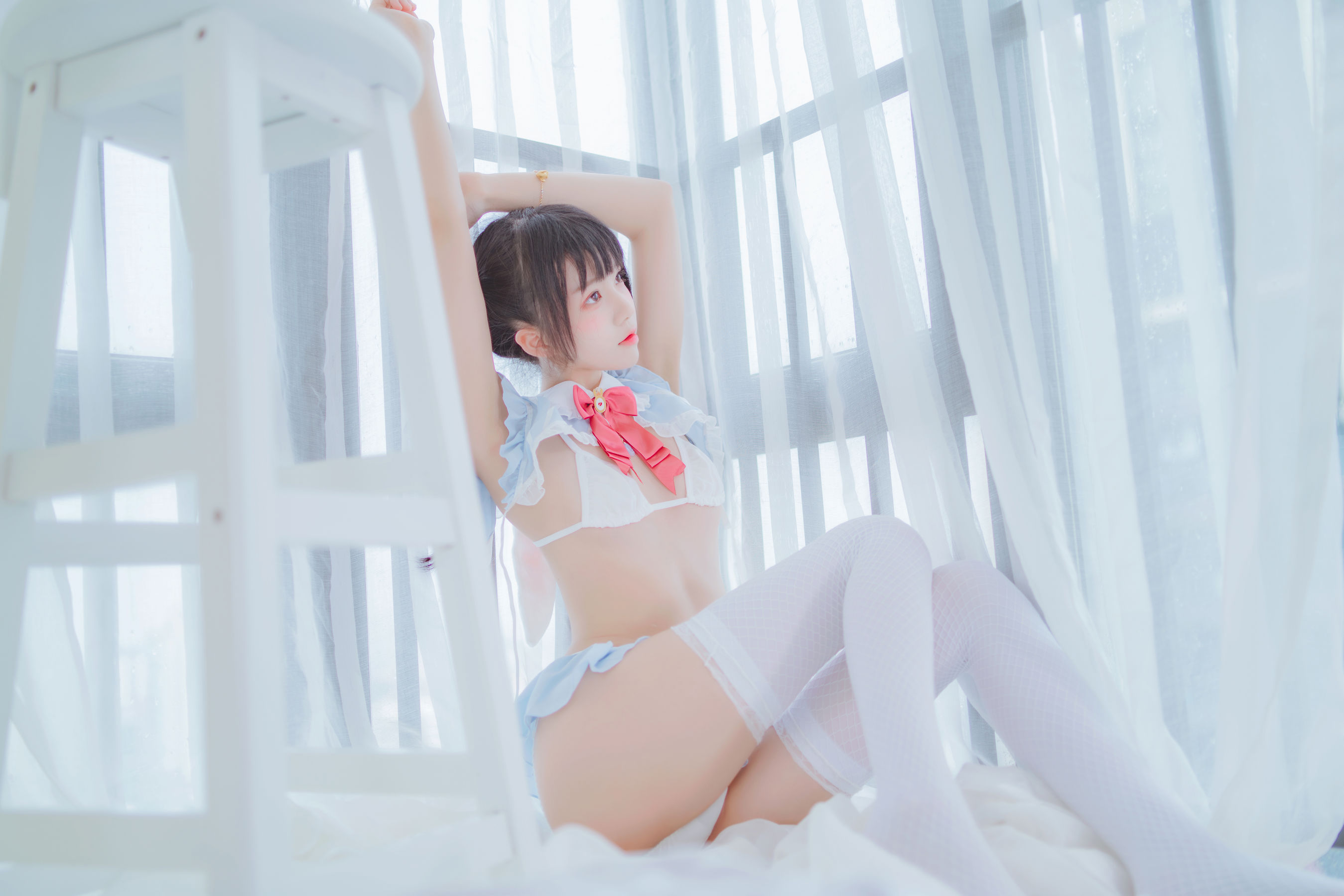 [萝莉COS] 桜桃喵 – 爱丽丝的兔子 [44P]