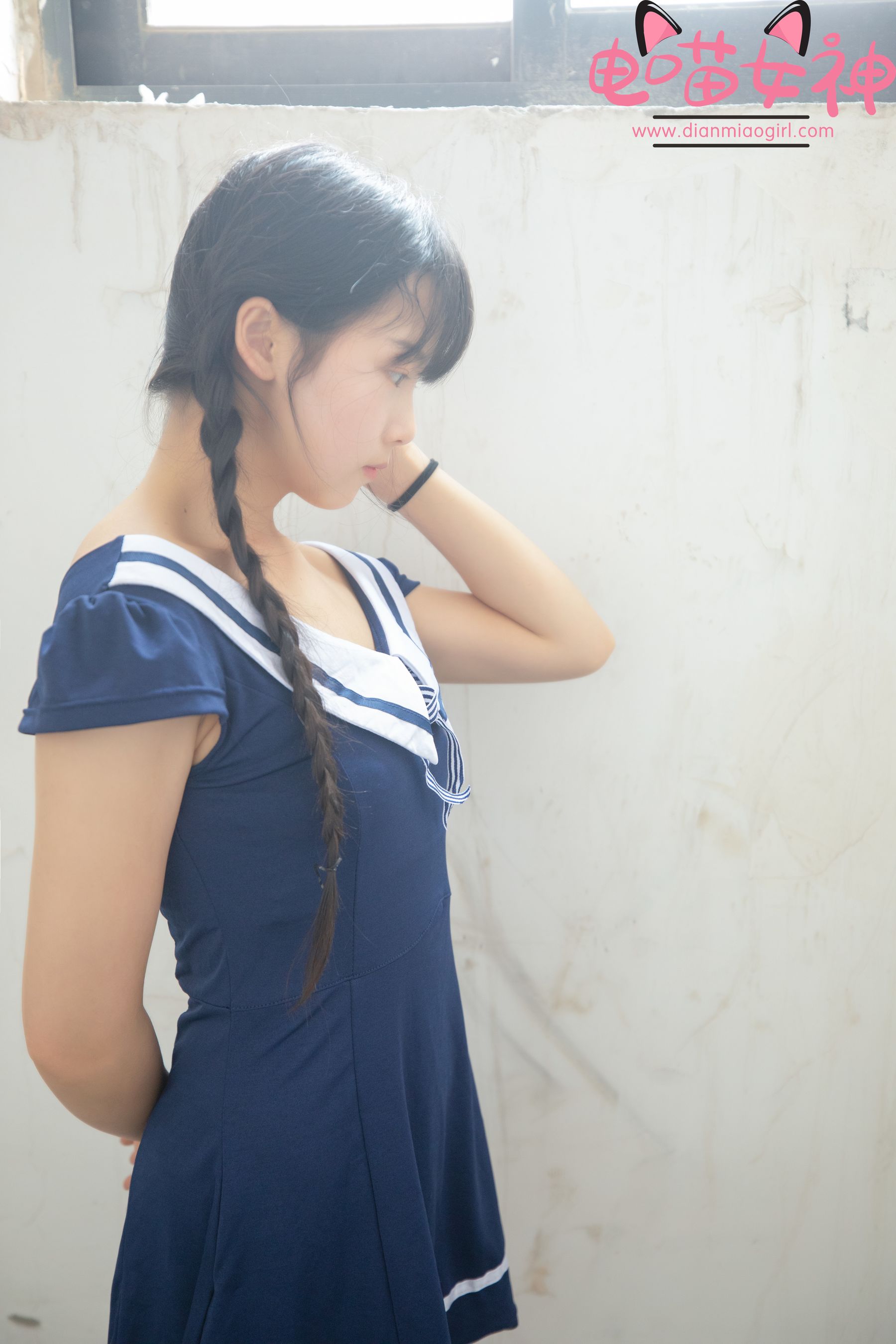 电喵女神 – 灵唯 制服 [33P]