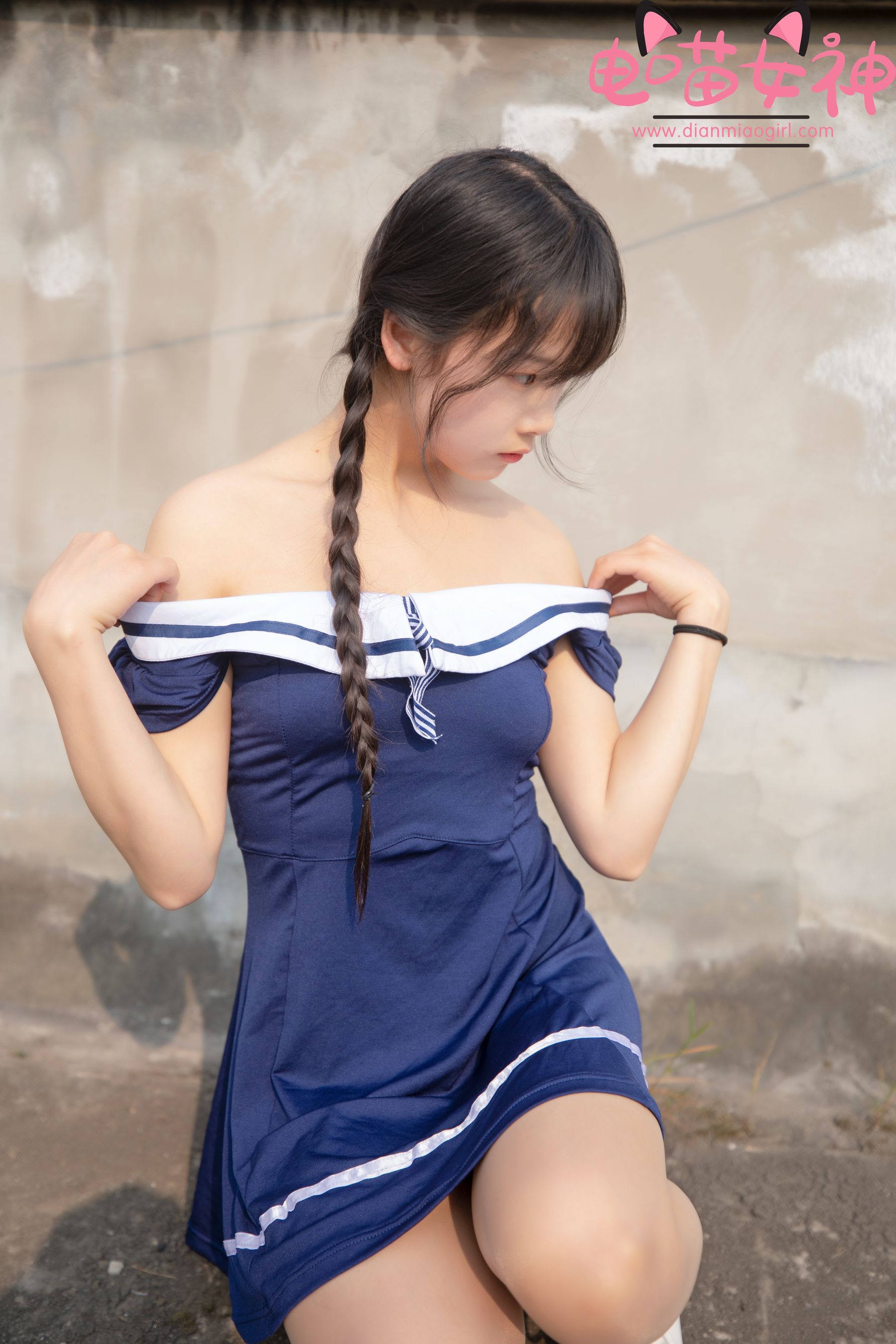 电喵女神 – 灵唯 制服 [33P]