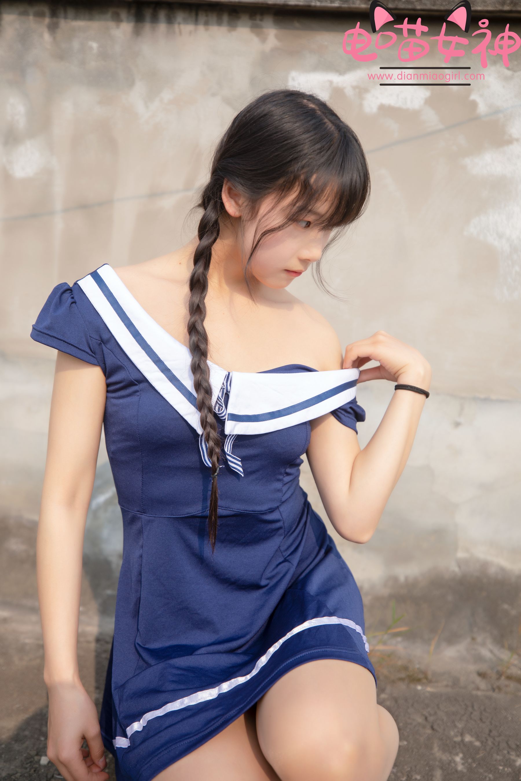 电喵女神 – 灵唯 制服 [33P]
