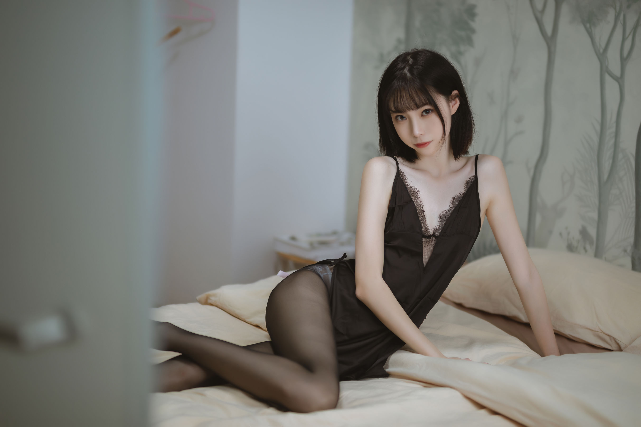 许岚 – 黑色蕾丝睡衣 [40P]