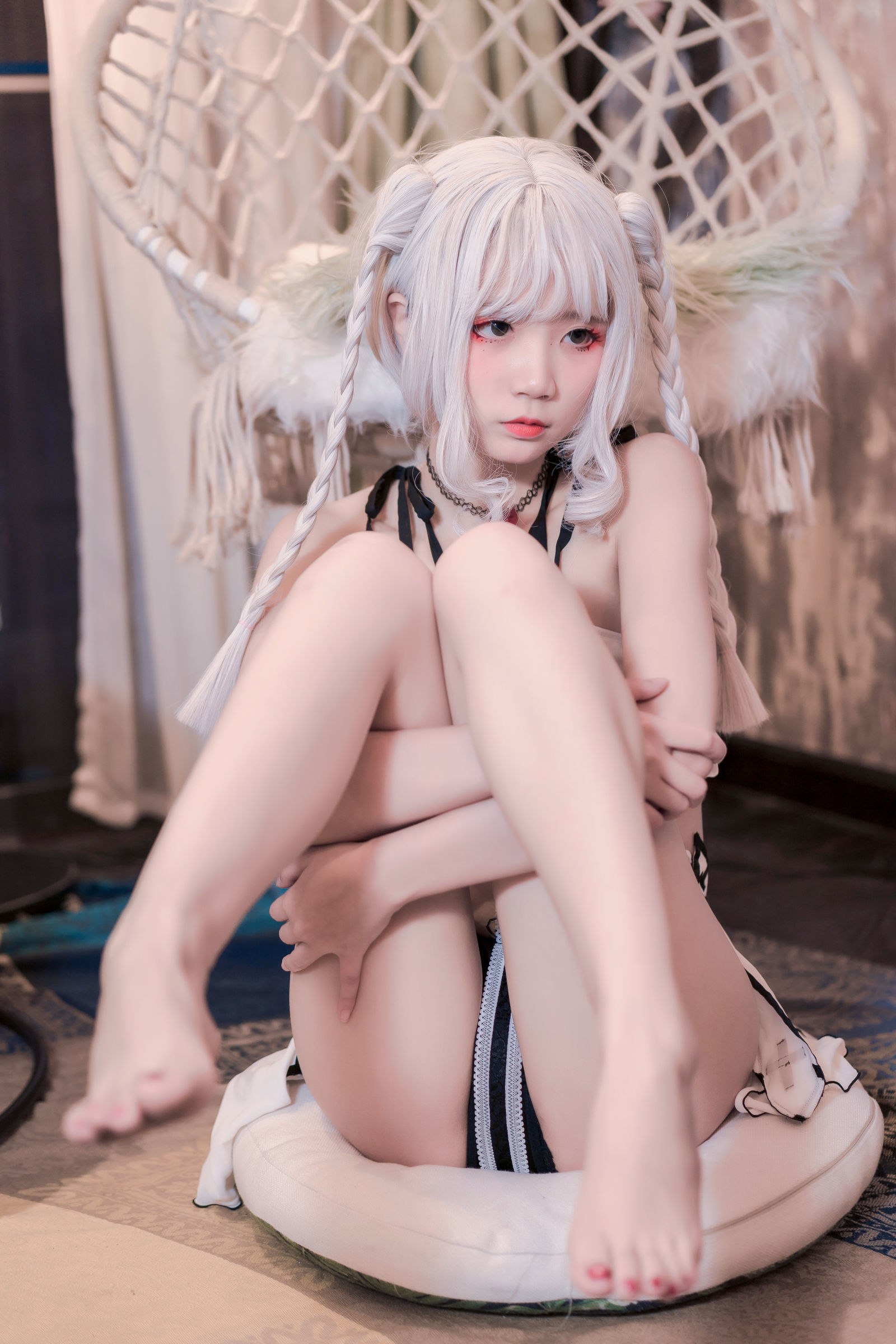 [萝莉COS] 清纯少女五更百鬼 – 黑白 [96P]