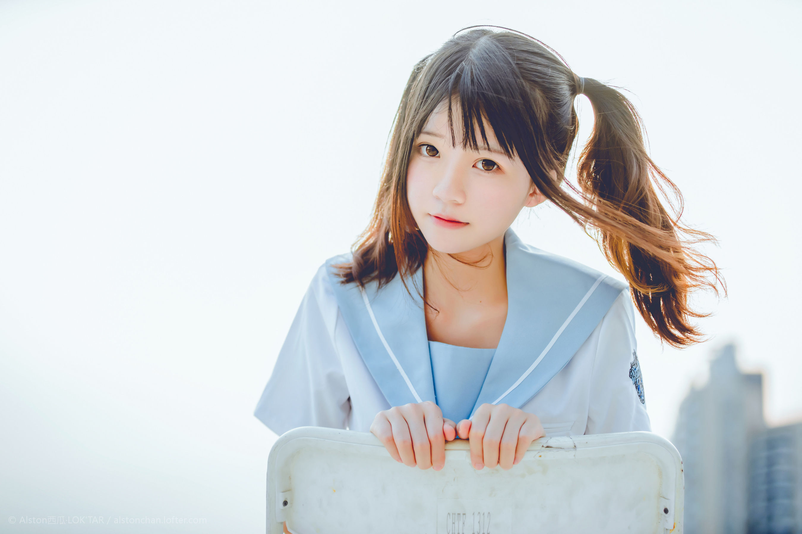 桜桃喵 穿制服的样子 [10P]
