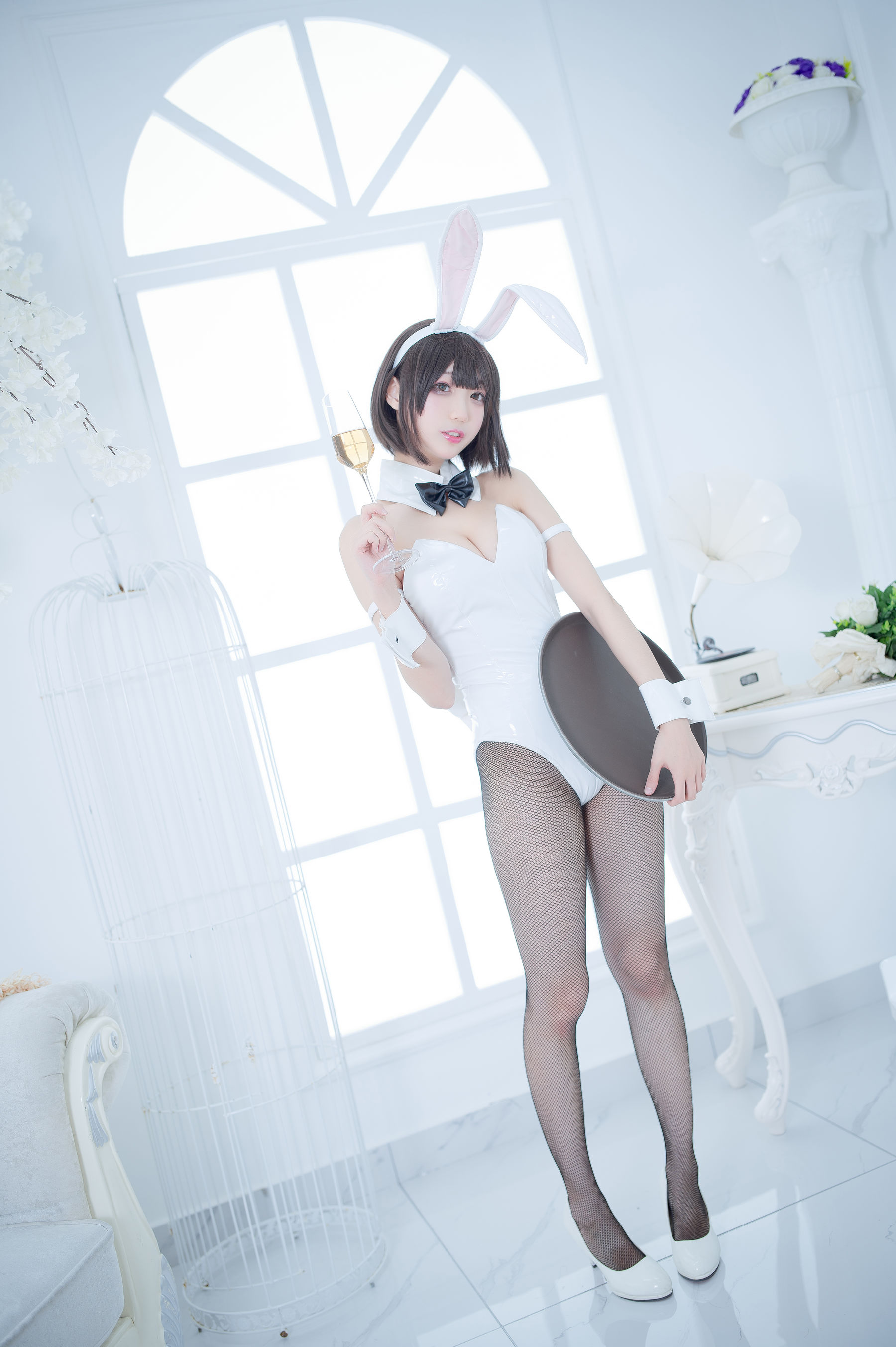 周叽是可爱兔兔 – 加藤惠兔女郎 [32P]