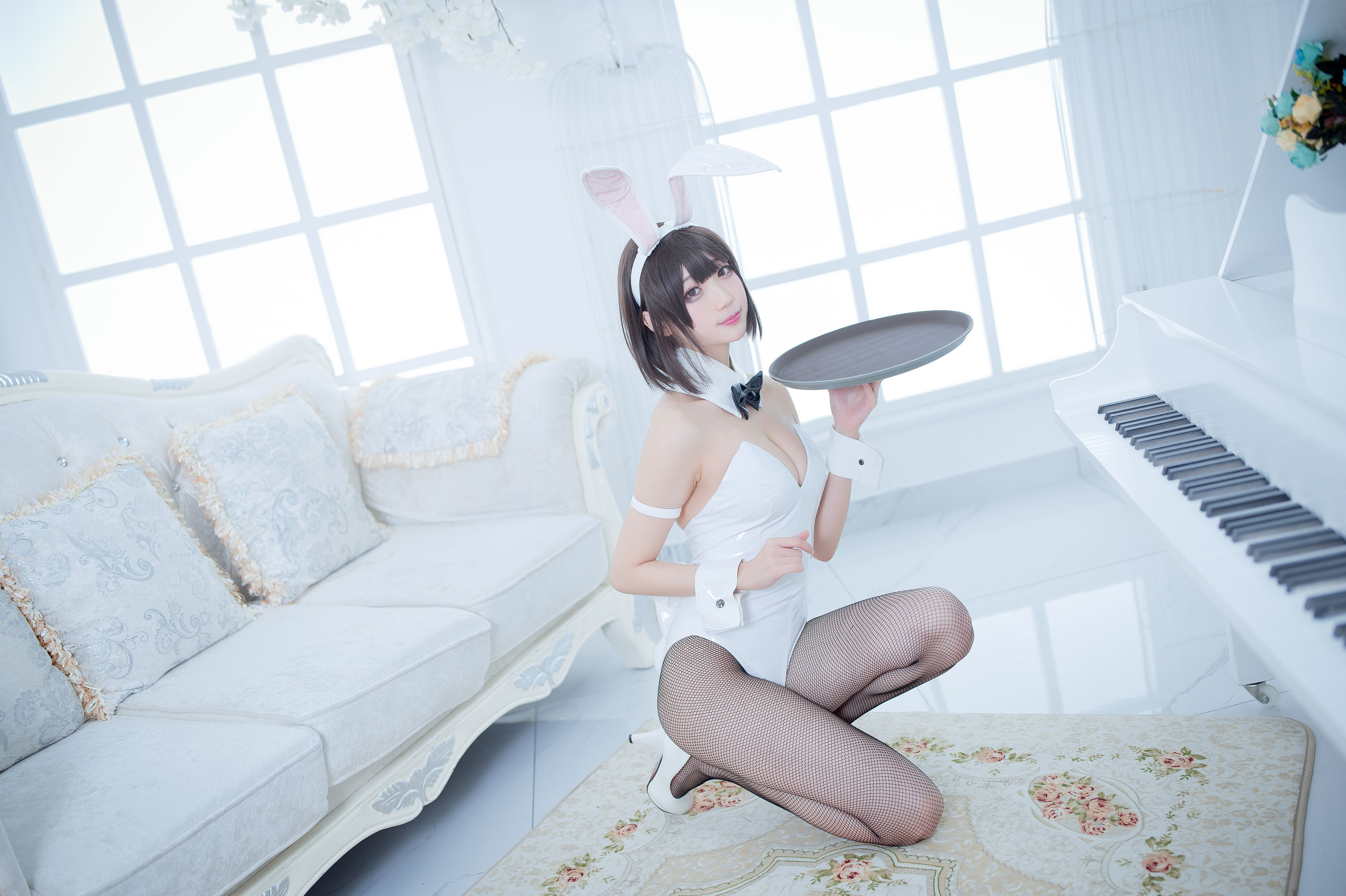 周叽是可爱兔兔 – 加藤惠兔女郎 [32P]