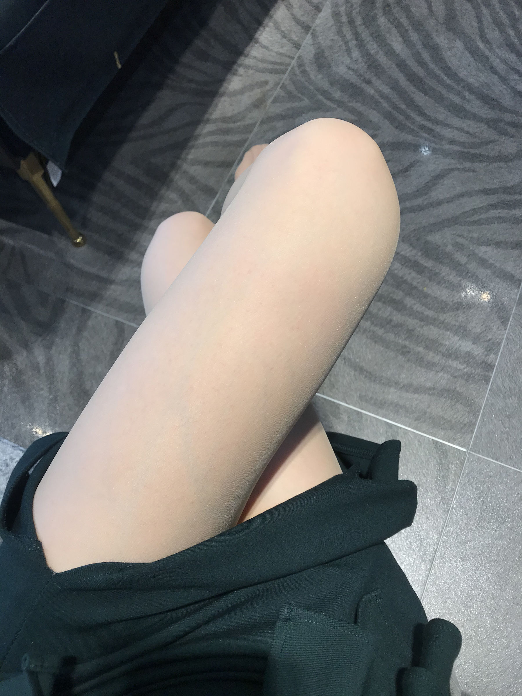 丝足博主麋鹿_Monroe 2020.04.30 贵妇丝足 [30P]