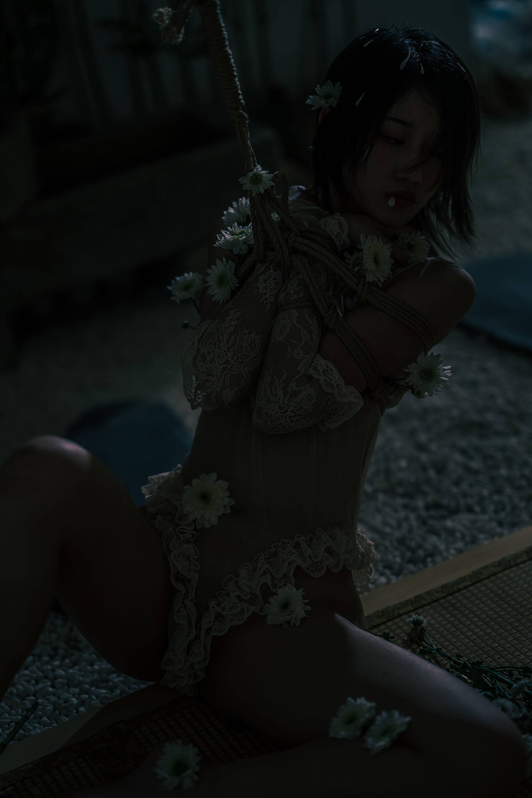 云溪溪 – 花与绳 [58P]
