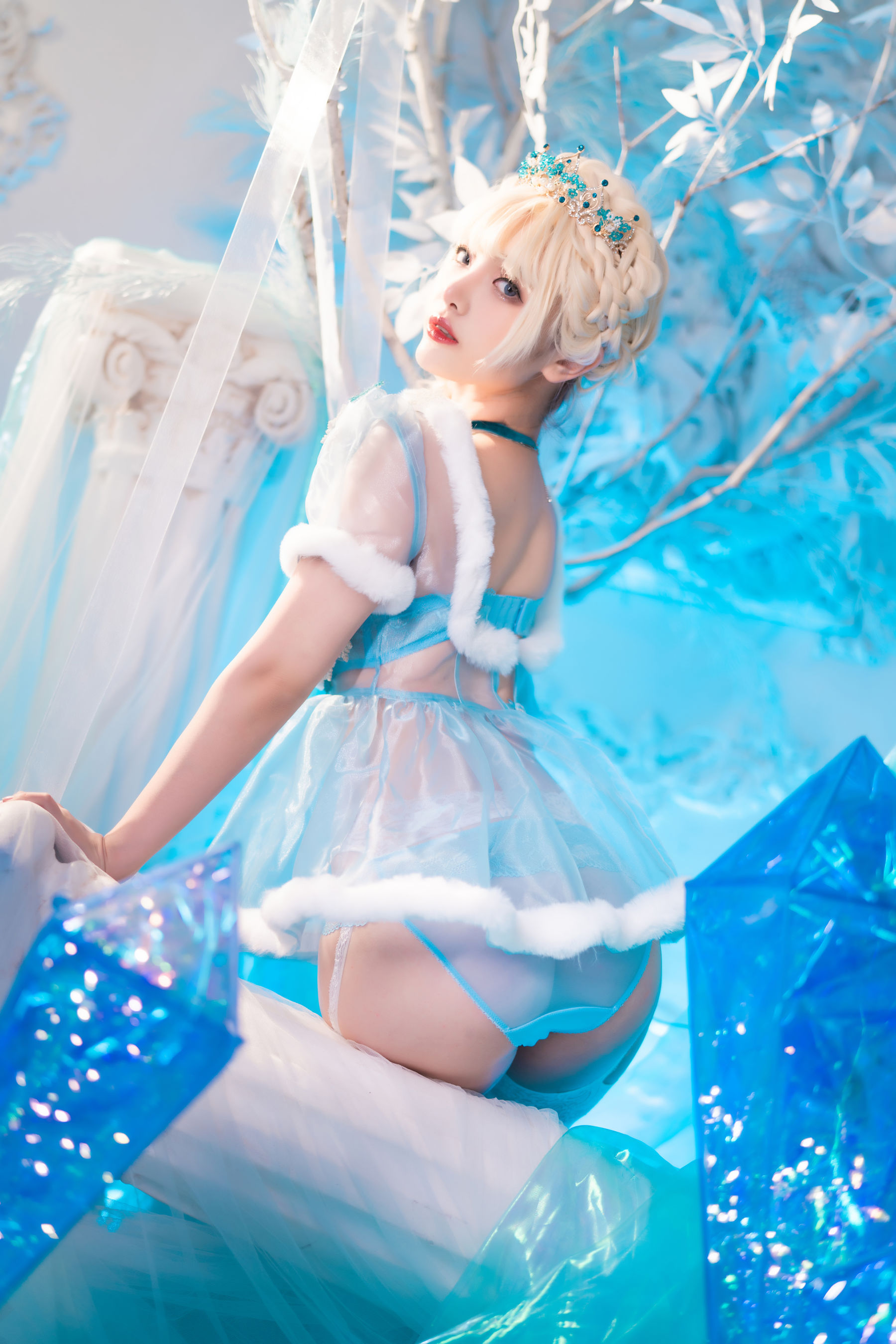 动漫博主雯妹 – 冰雪 [32P]