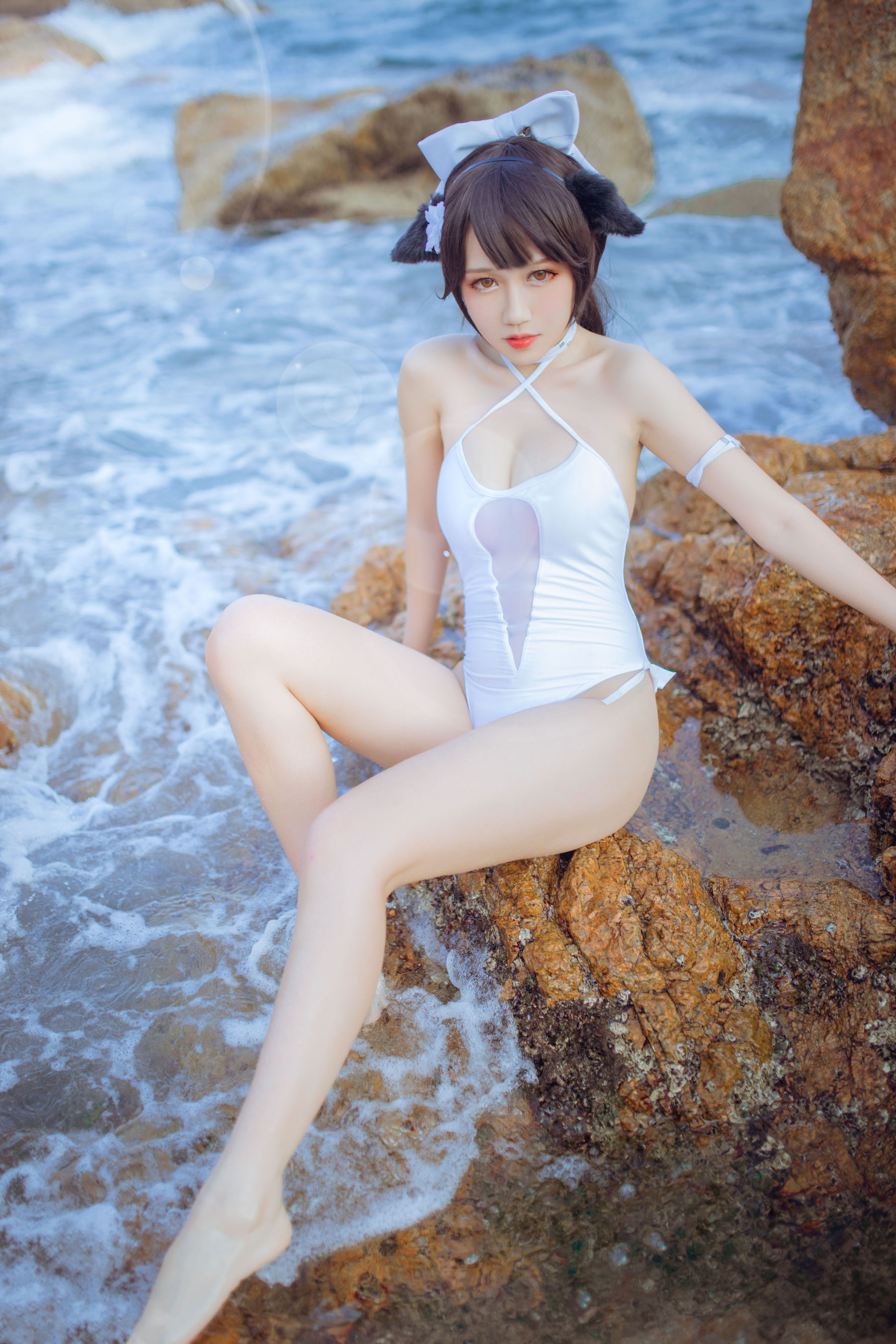 抖娘-利世×不呆猫 獒犬海边泳装 [41P]