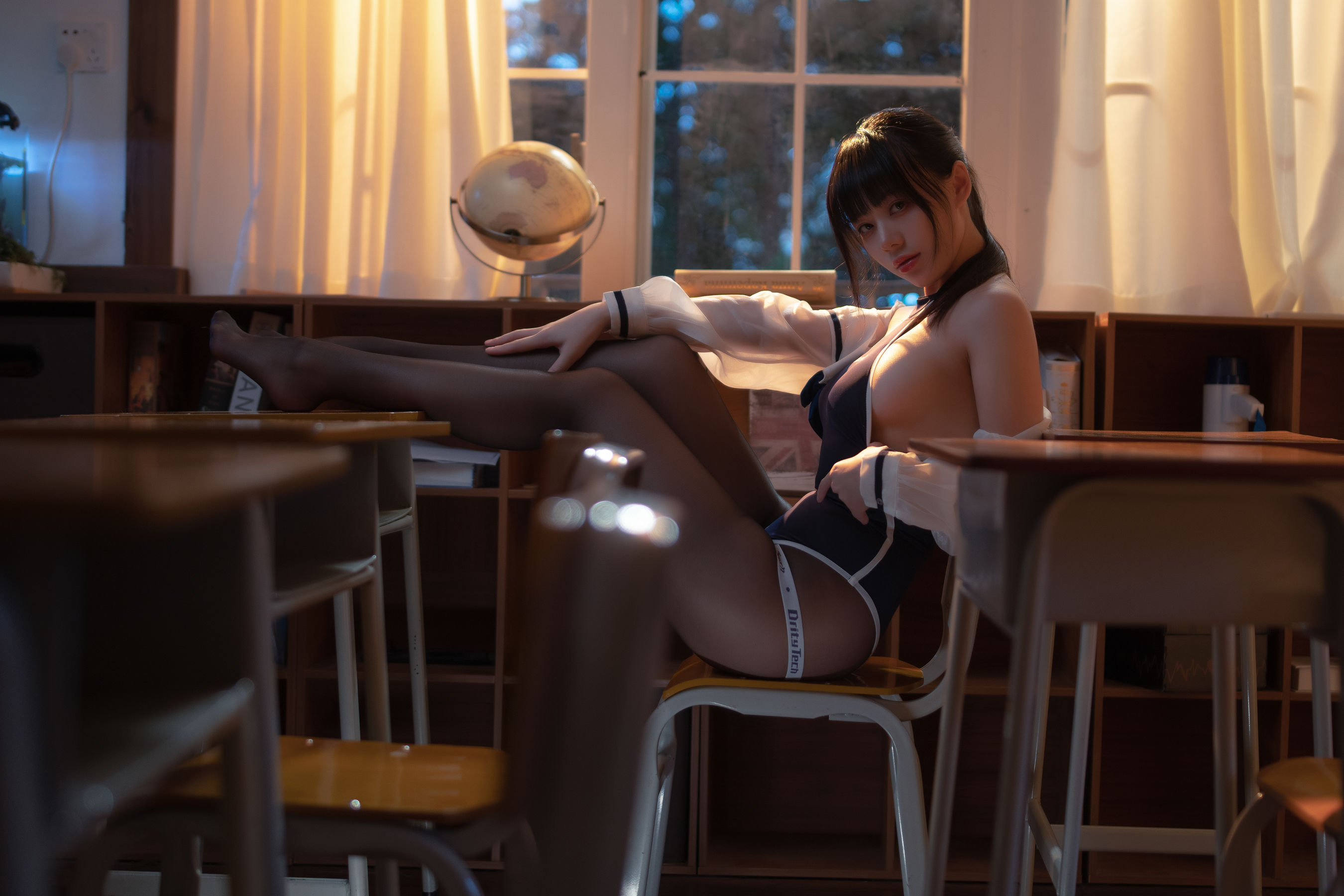 九言 – 竞泳 [65P]