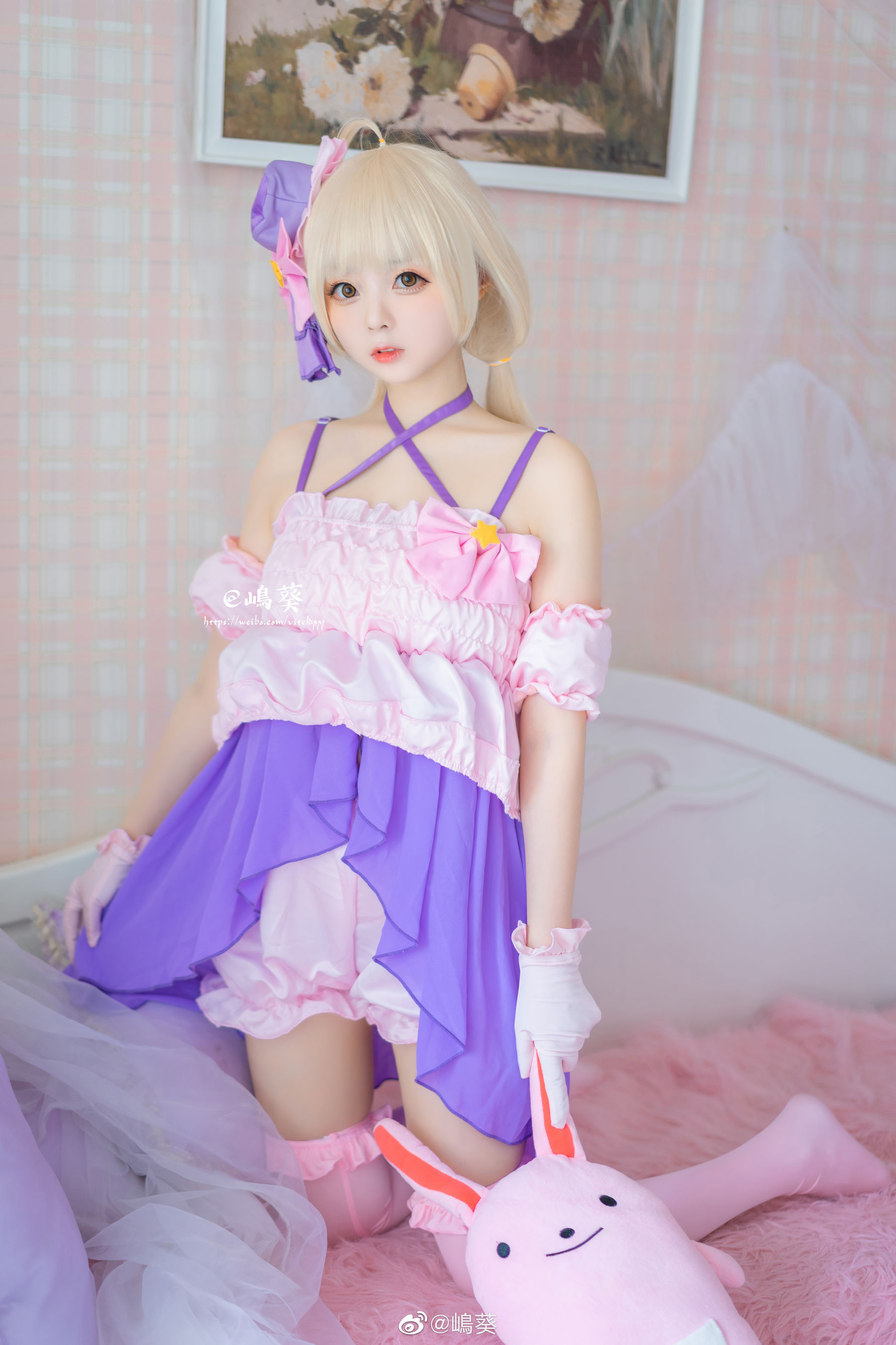 微博美女嶋葵 双叶杏打歌服 [8P]