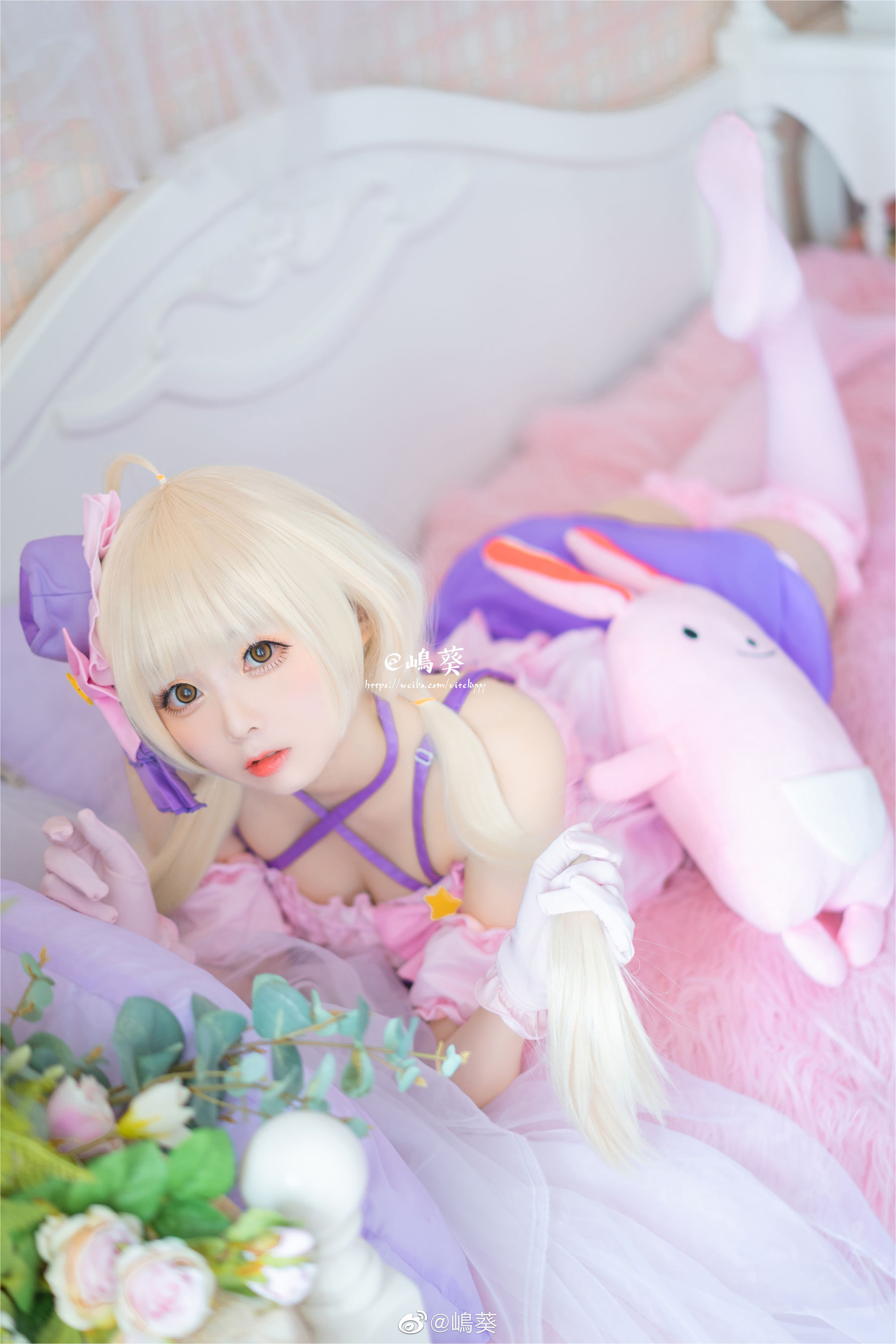 微博美女嶋葵 双叶杏打歌服 [8P]