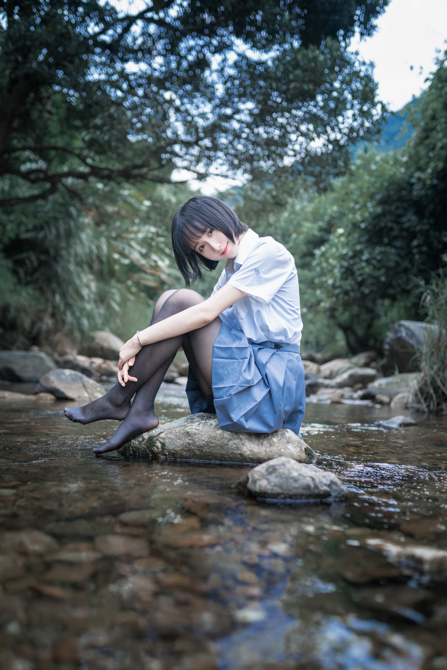 萌系小姐姐木绵绵OwO 水色溪边制服 [51P]