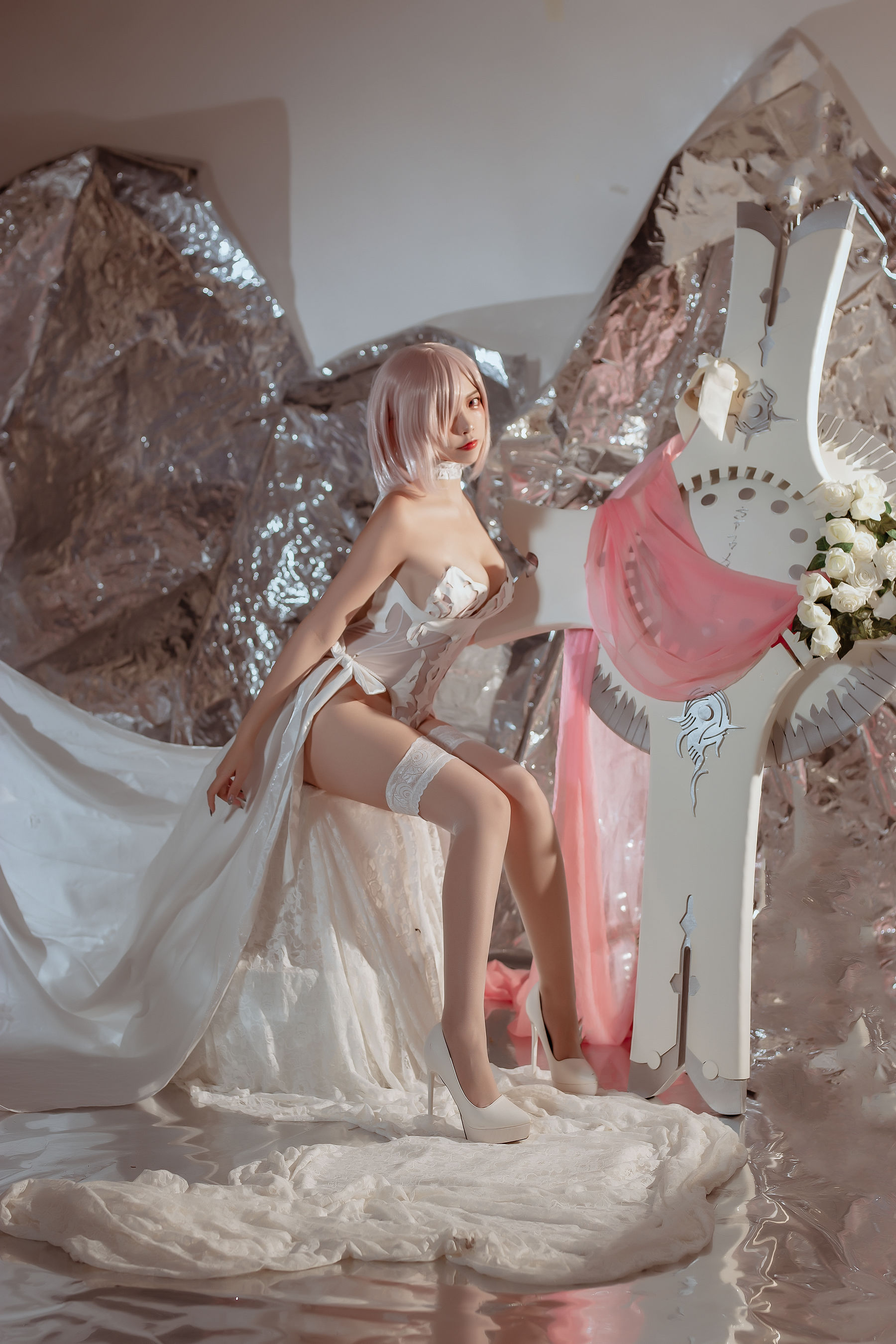 人气Coser二佐Nisa – fate玛修婚纱 [40P]