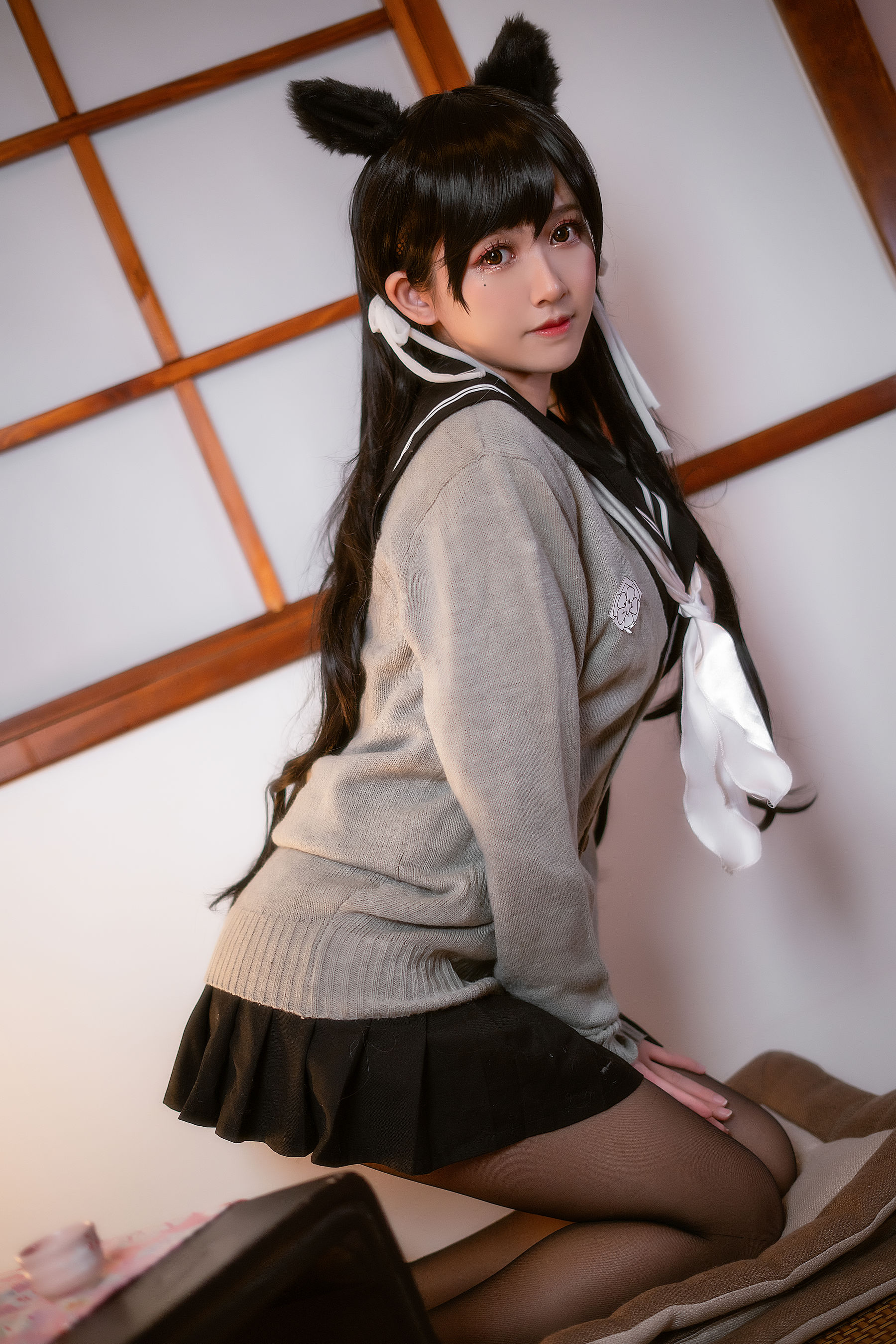 [萝莉COS] 鳗鱼霏儿 – 碧蓝航线 校服 [14P]